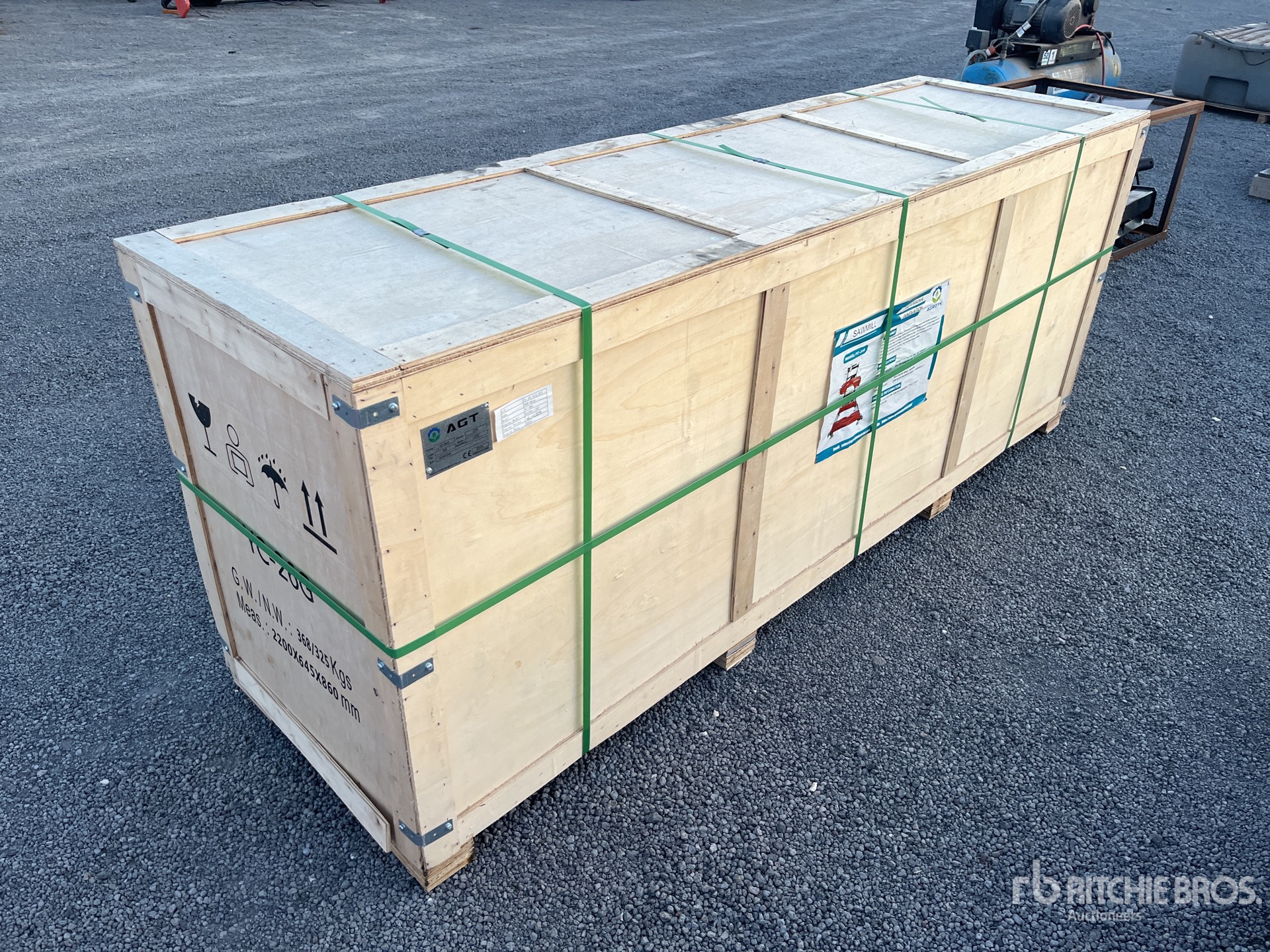 General Appearance with Foto, angolo anteriore sinistro