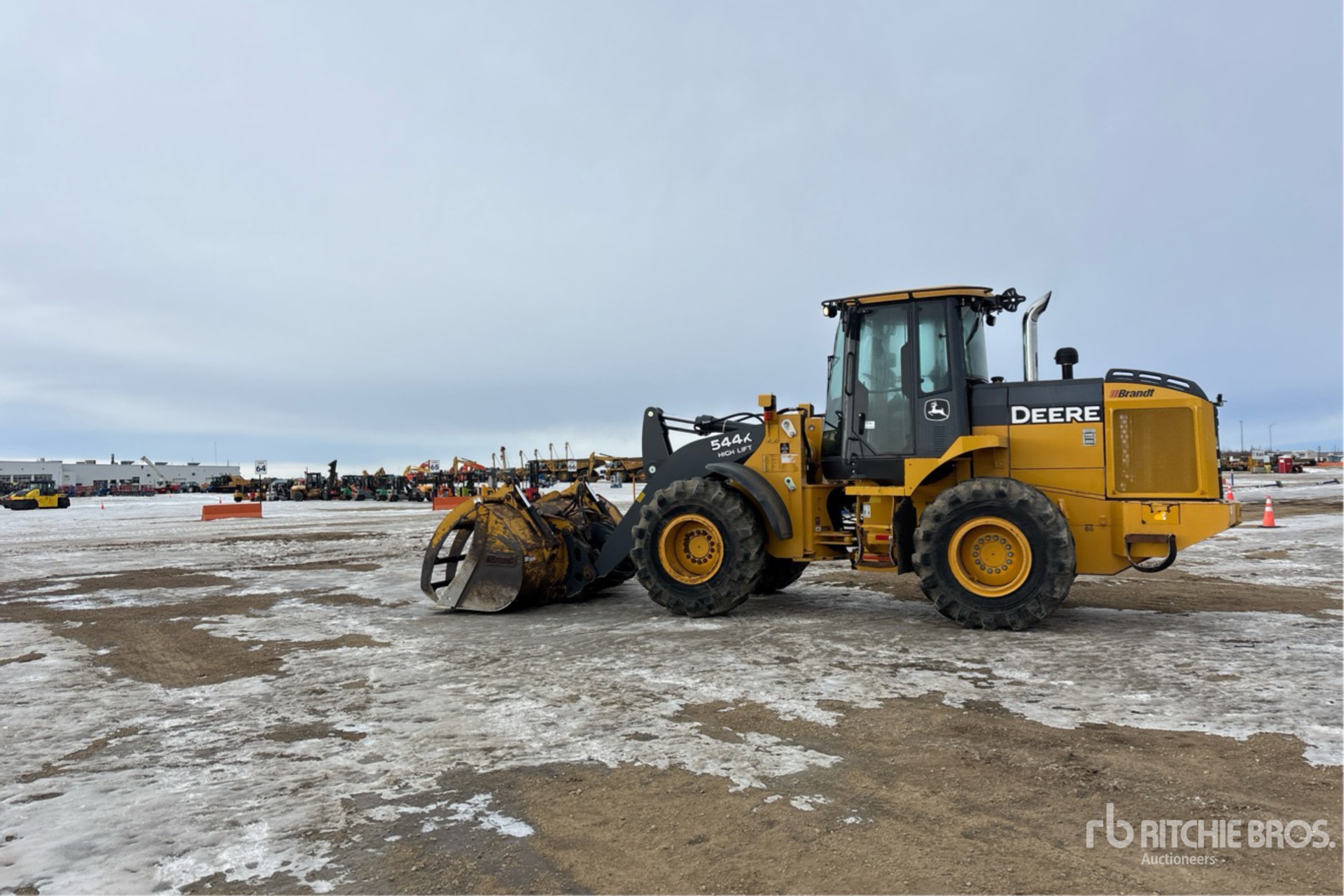 General Appearance with Imagen: esquina trasera izquierda