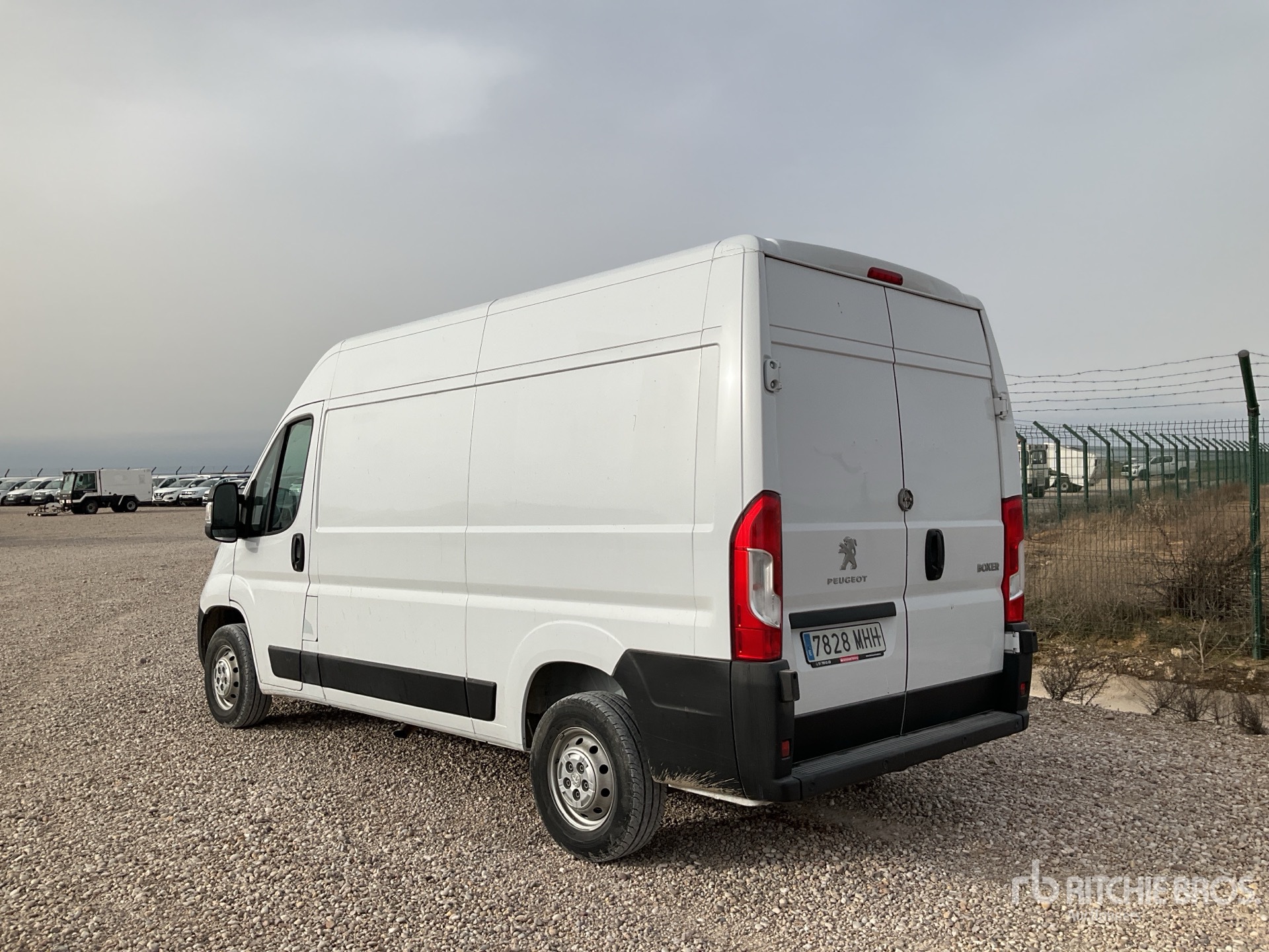 General Appearance with Imagen: esquina trasera izquierda