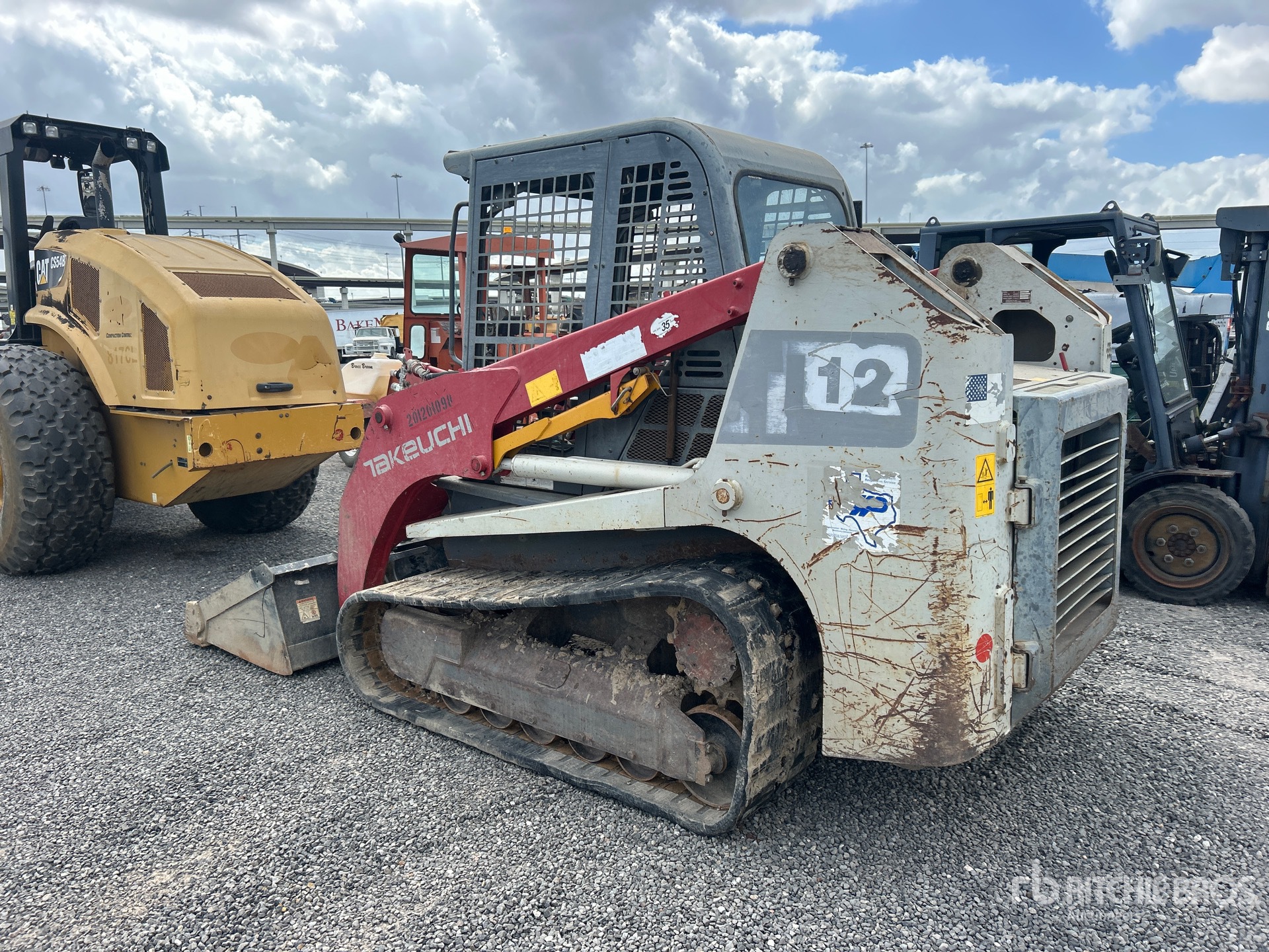 General Appearance with Imagen: esquina trasera izquierda