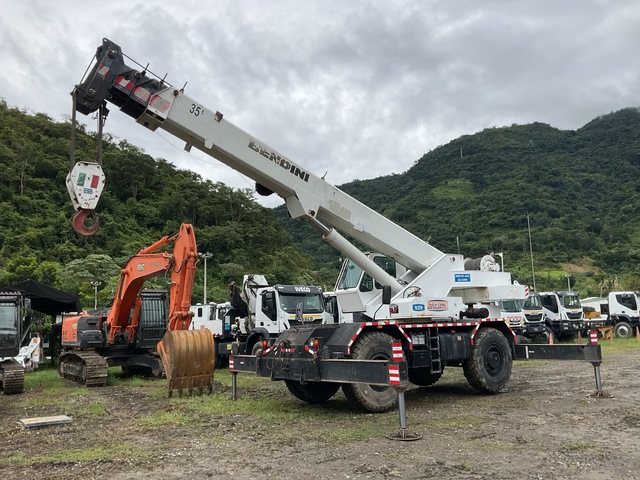 1991 Bendini B206 35 Beta 35 ton 4x4x4 Rough Terrain Crane