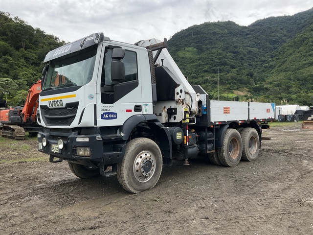 2016 Ing Bonfiglioli P30500XL/4SI 6 ton Knuckle Boom on 2021 Iveco AD380T38WH 6x6 Crane Truck