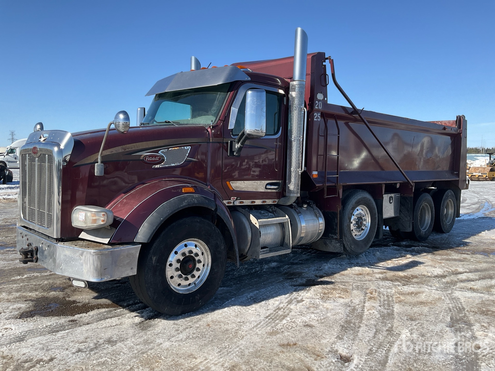 General Appearance with Image, coin avant gauche