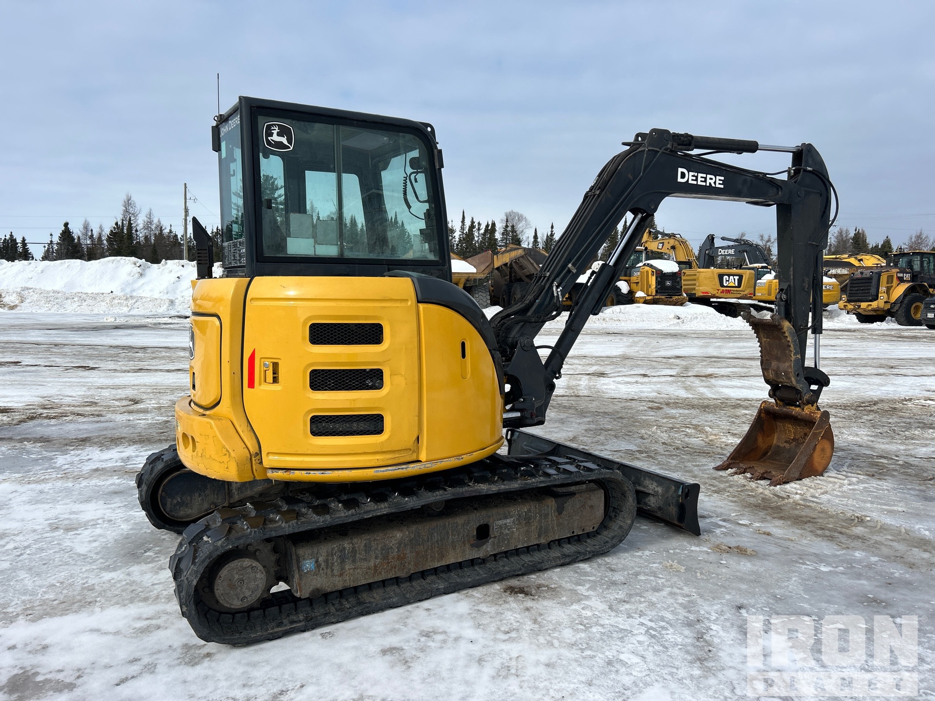 General Appearance with Imagen: esquina trasera derecha