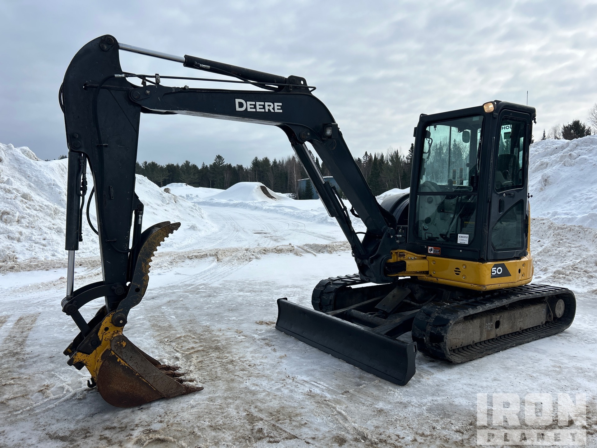 General Appearance with Featured Photo