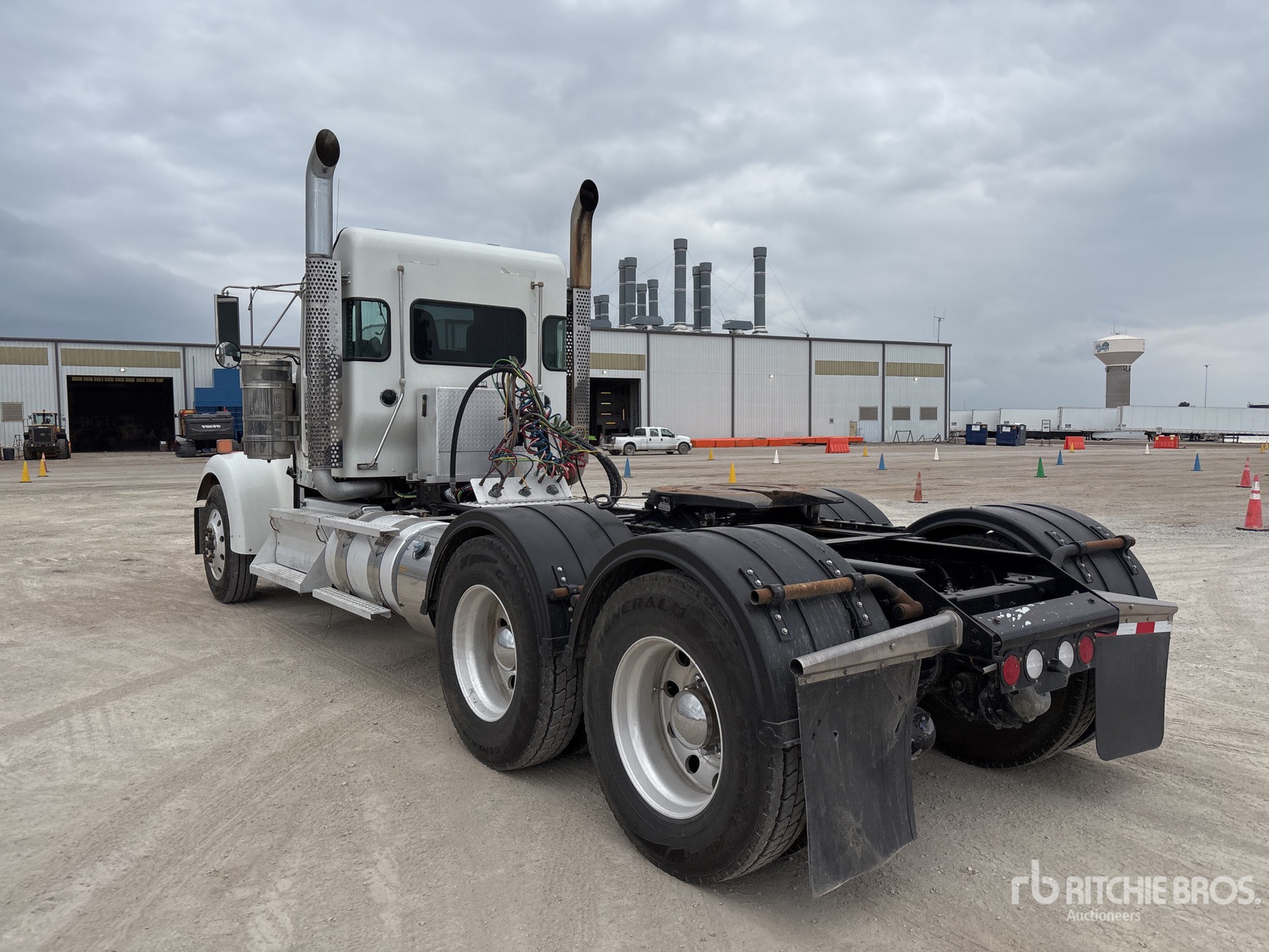 General Appearance with Imagen: esquina trasera izquierda