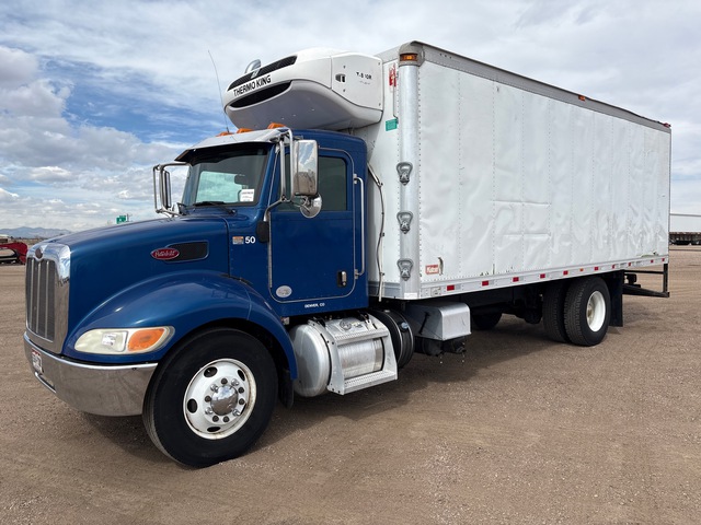 2016 Peterbilt 337 4x2 Refrigerated Truck