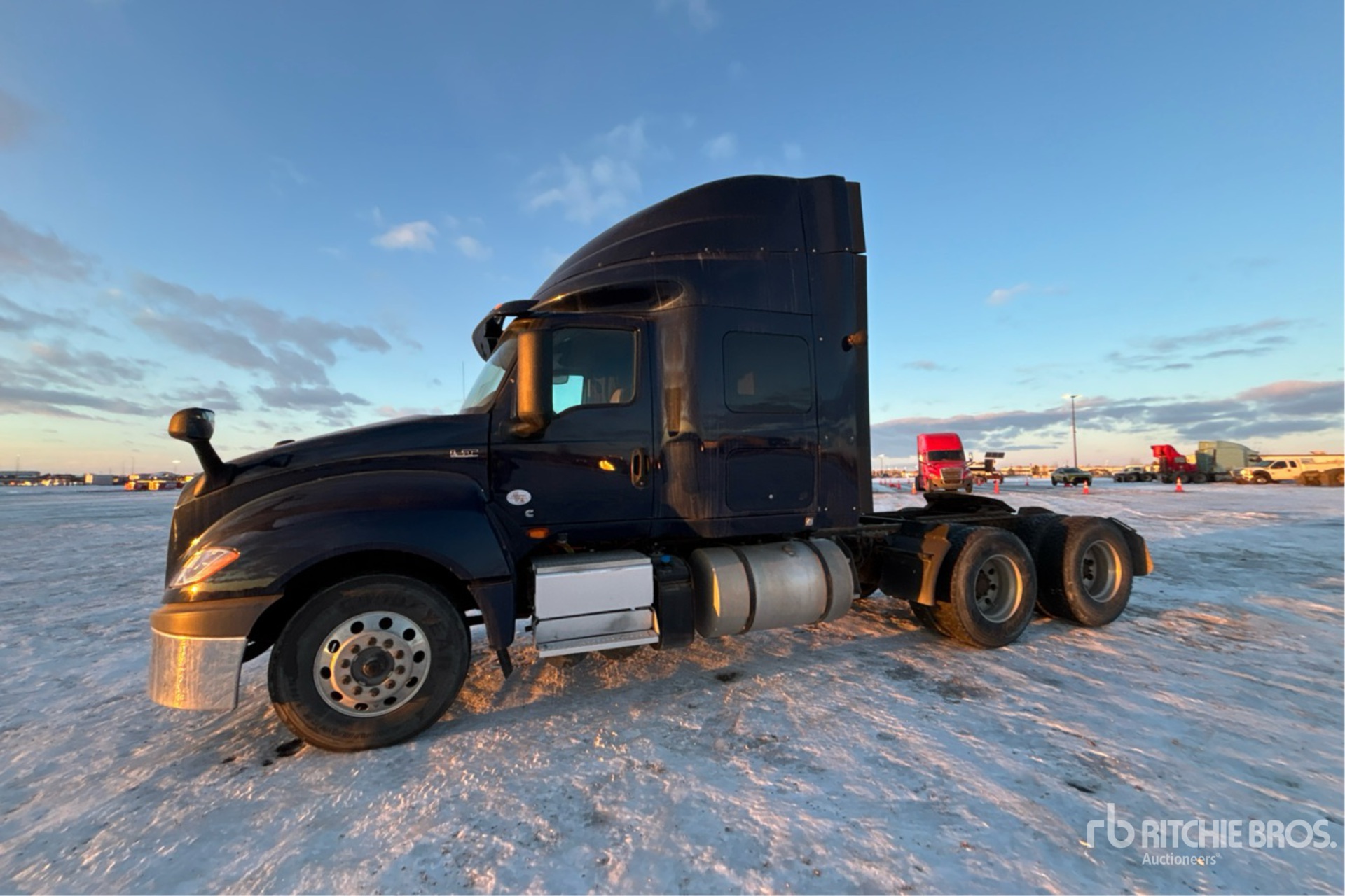 General Appearance with Imagen: esquina delantera izquierda