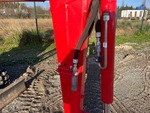 Hydraulics with Auxiliary Hydraulic Plumbing