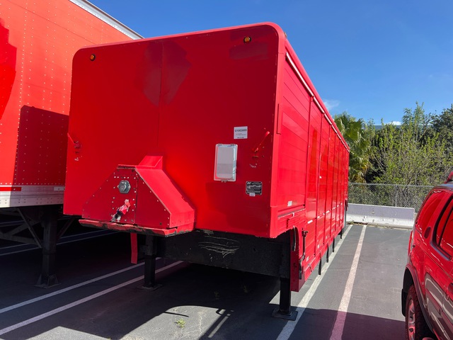 1999 Mickey 16 Bay S/A Beverage Trailer