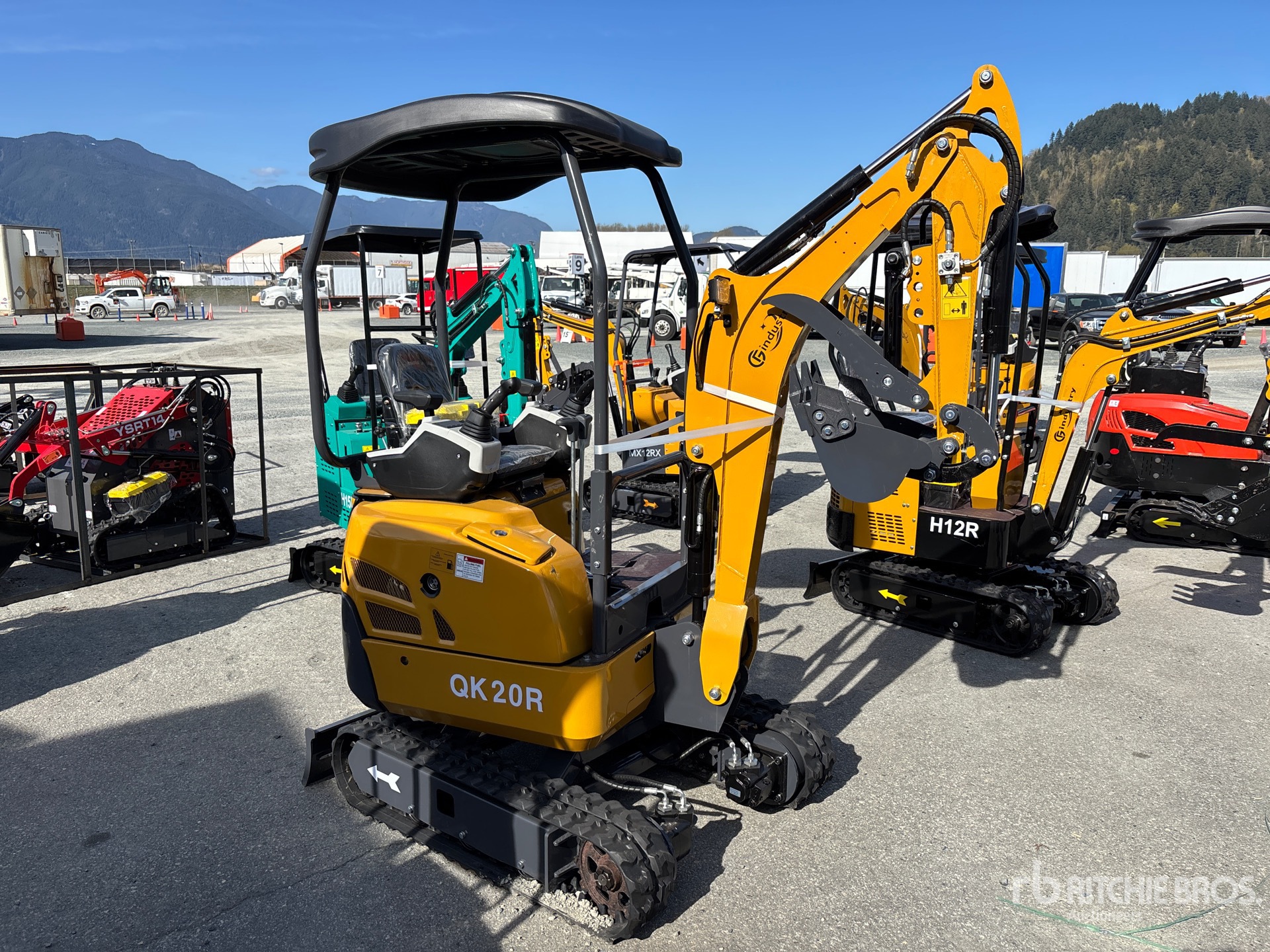 General Appearance with Picture, Right Front Corner