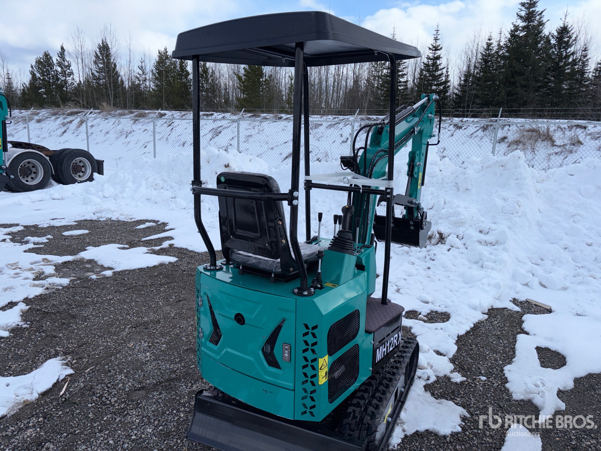 General Appearance with Picture, Right Rear Corner