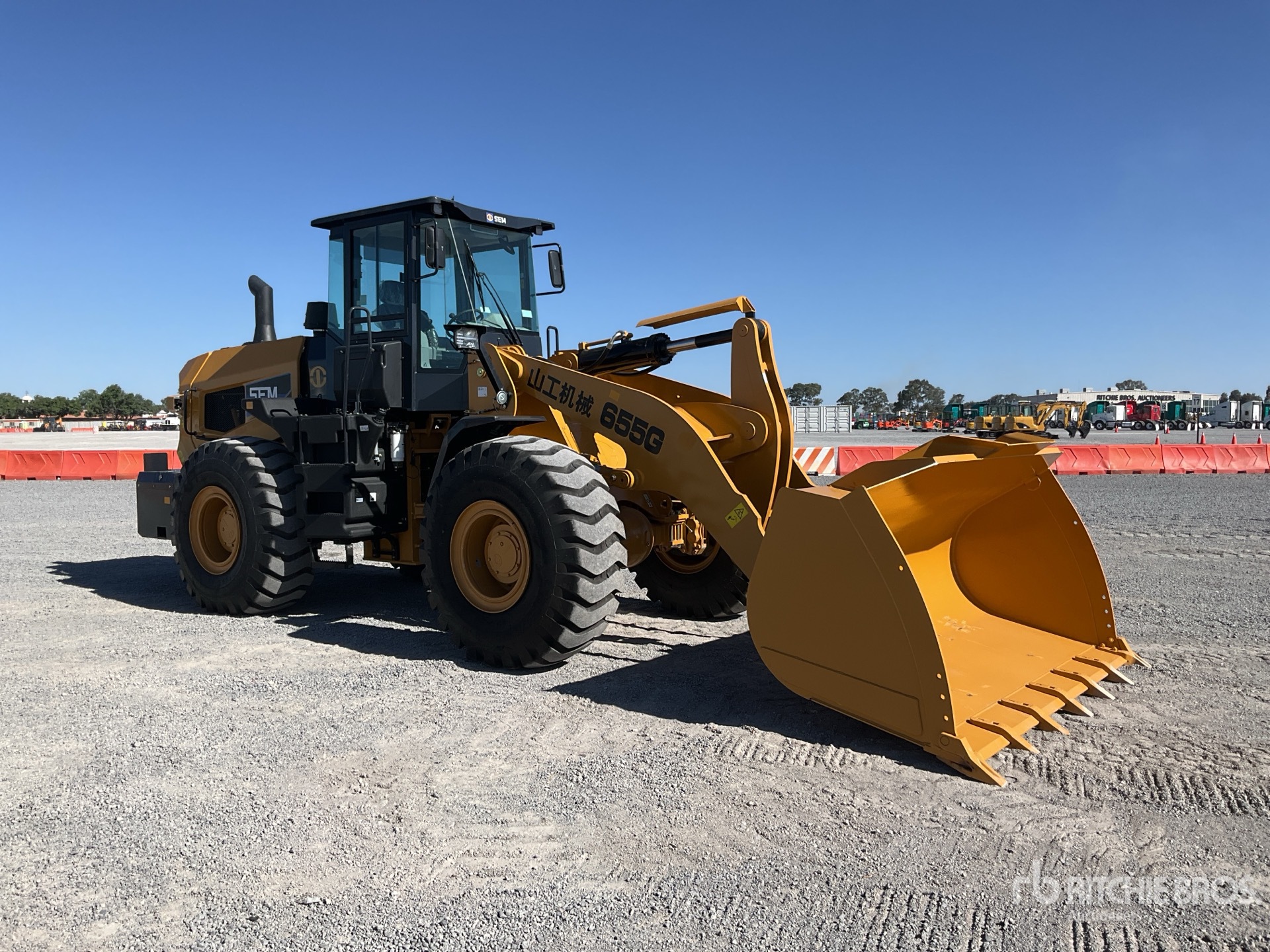 General Appearance with Foto, angolo anteriore destro