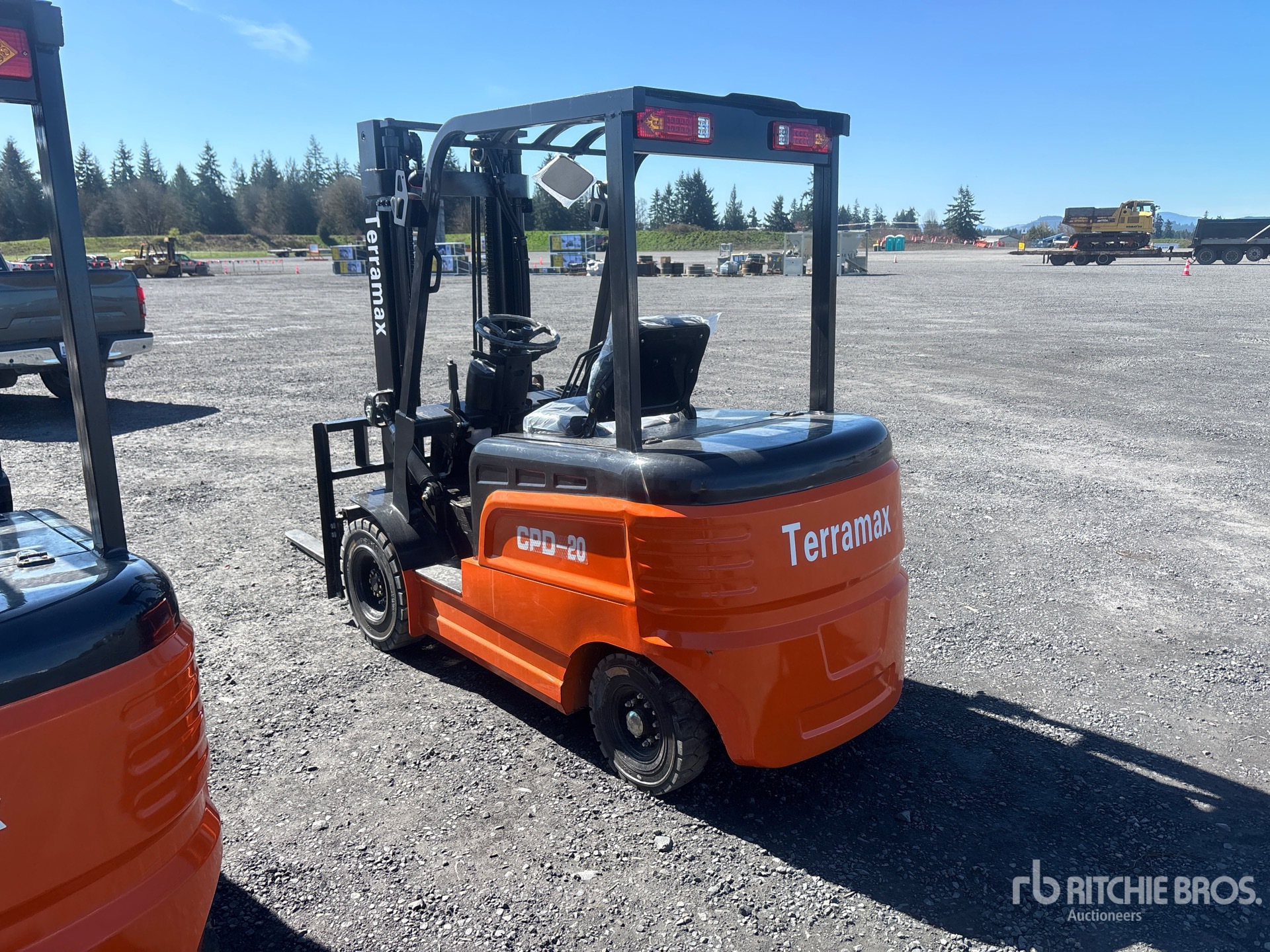 General Appearance with Picture, Left Rear Corner