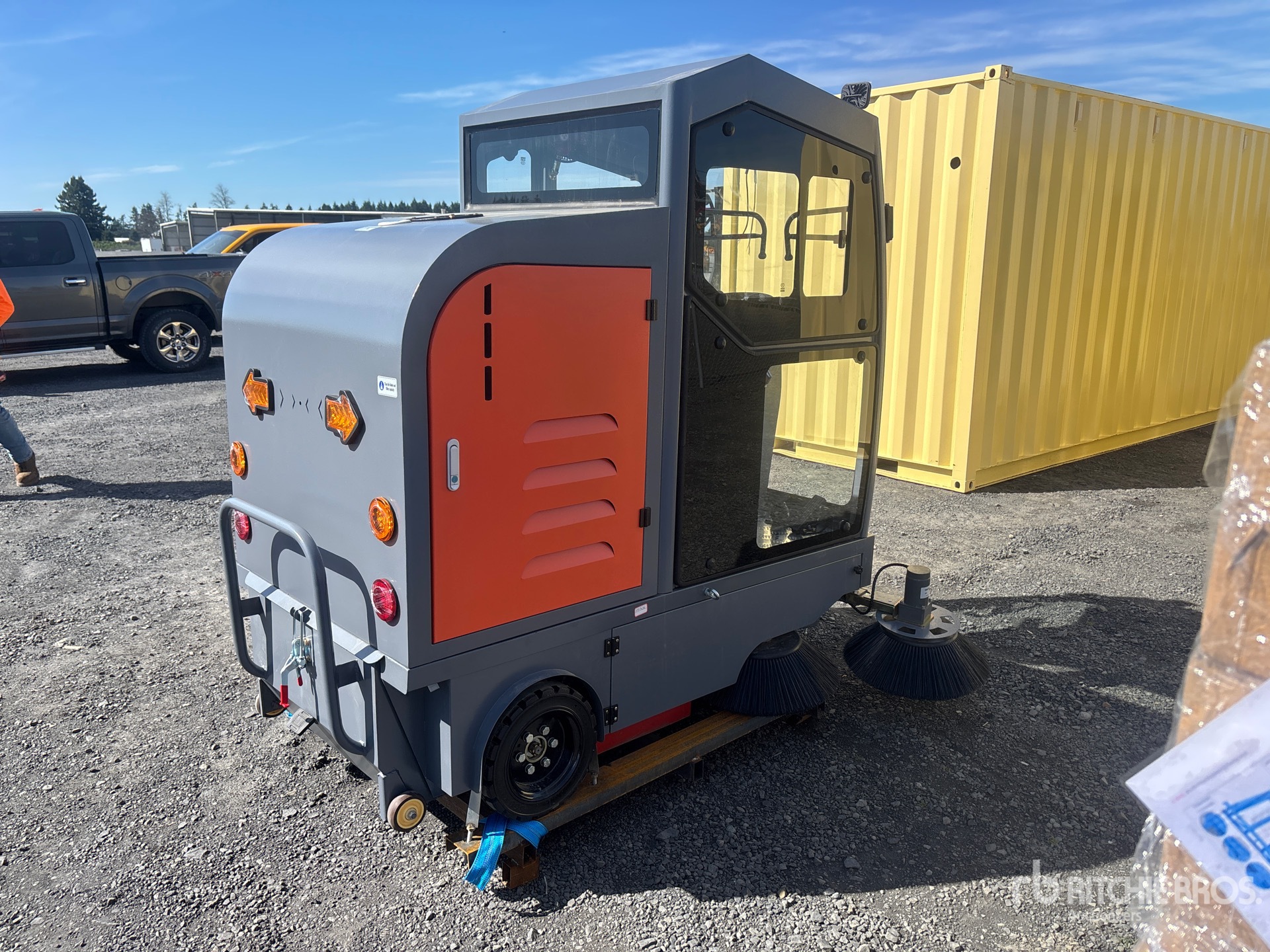 General Appearance with Picture, Right Rear Corner