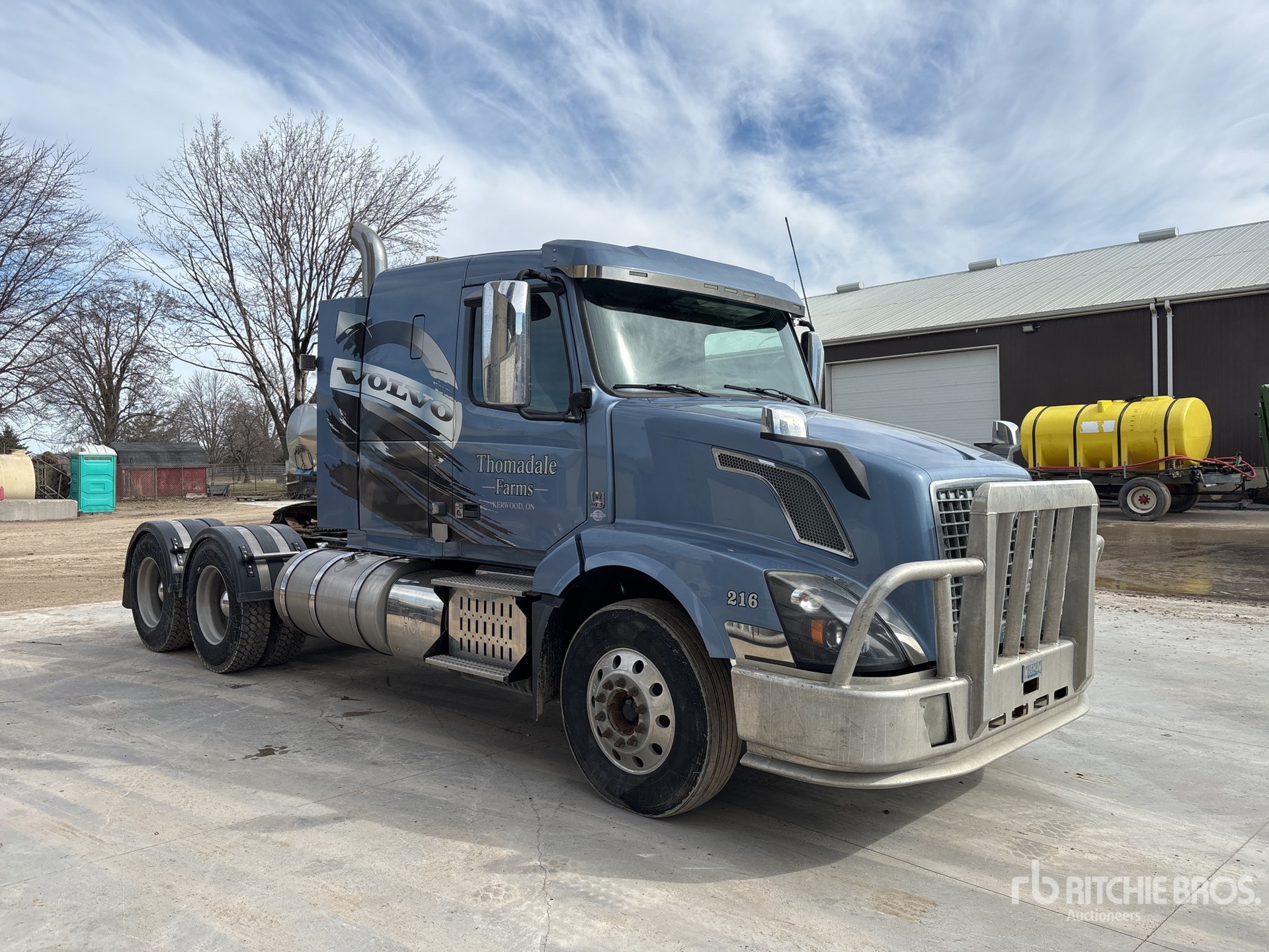 General Appearance with Picture, Right Front Corner