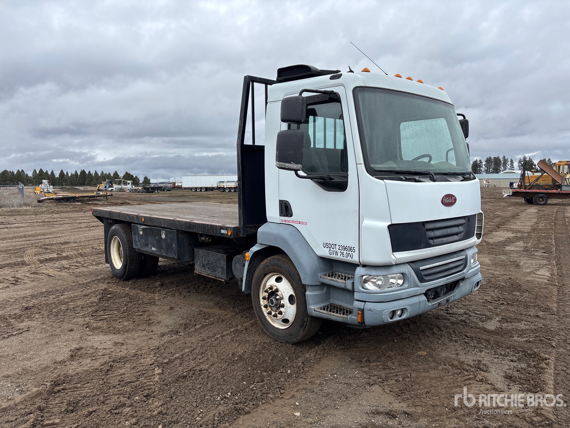 Aspect général with Image, coin avant droit