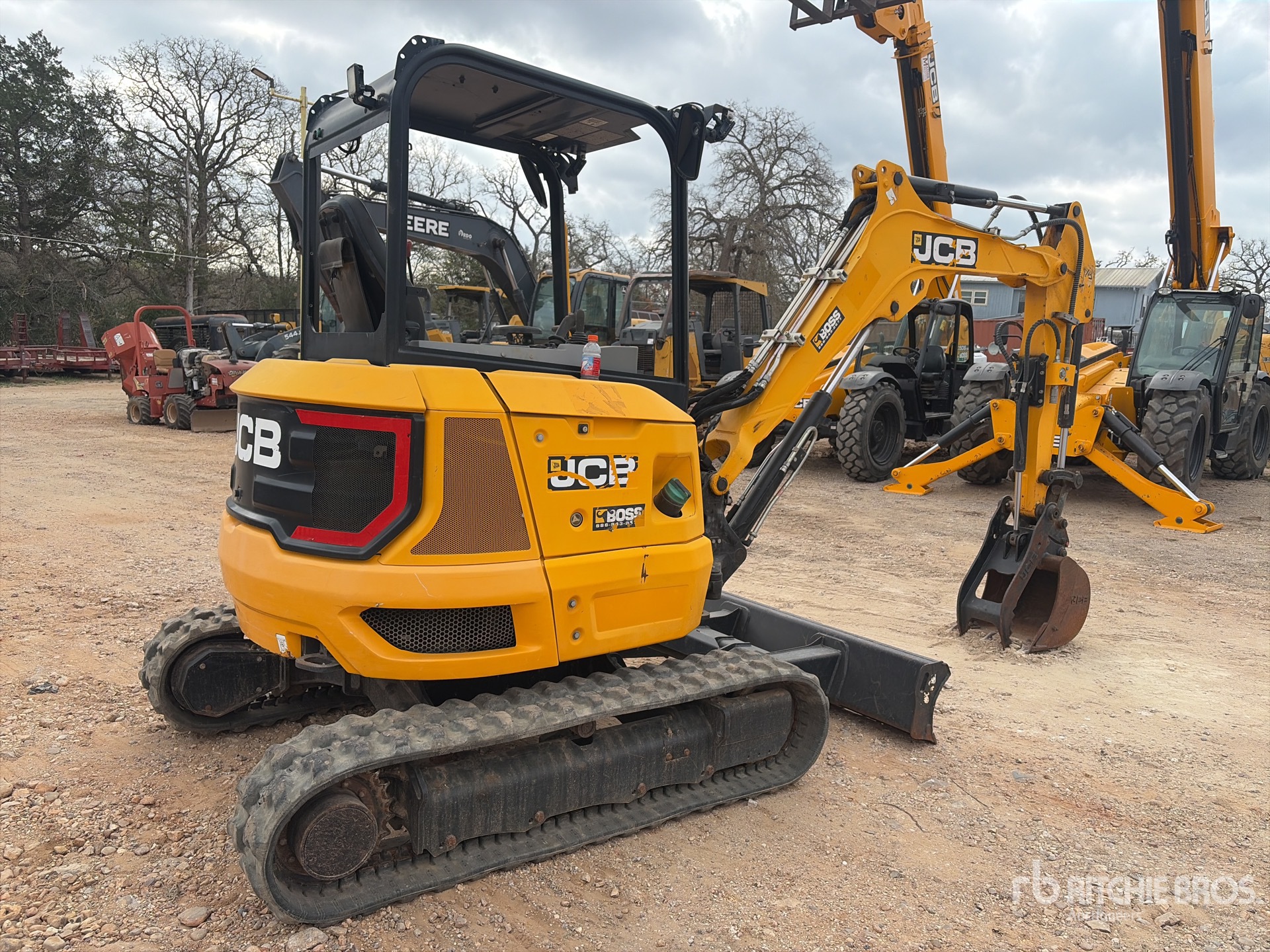 General Appearance with Imagen: esquina trasera derecha