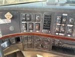 Cab with Control de Frenos