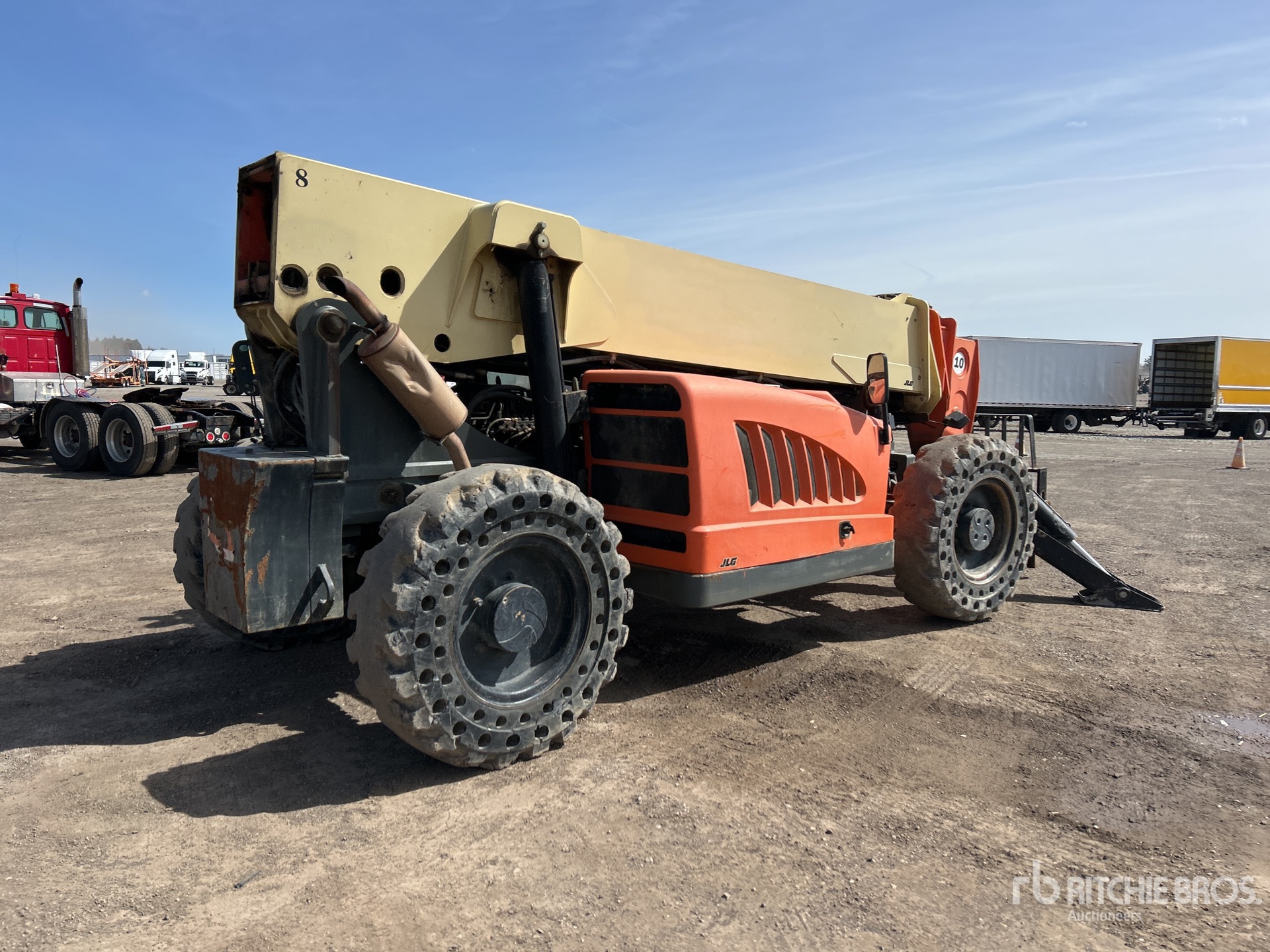 General Appearance with Picture, Right Rear Corner