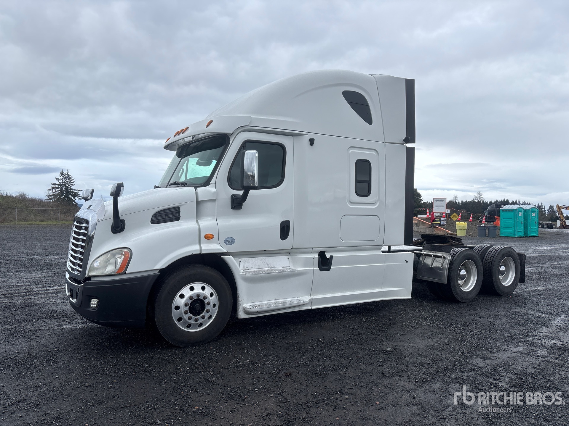 General Appearance with Picture, Left Front Corner