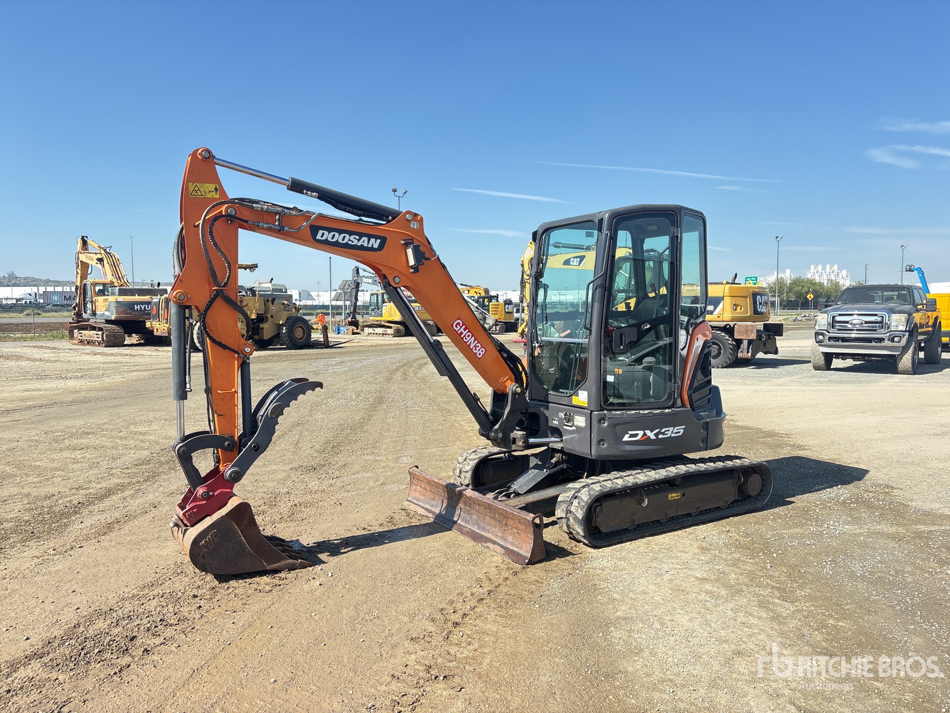 General Appearance with Picture, Left Front Corner