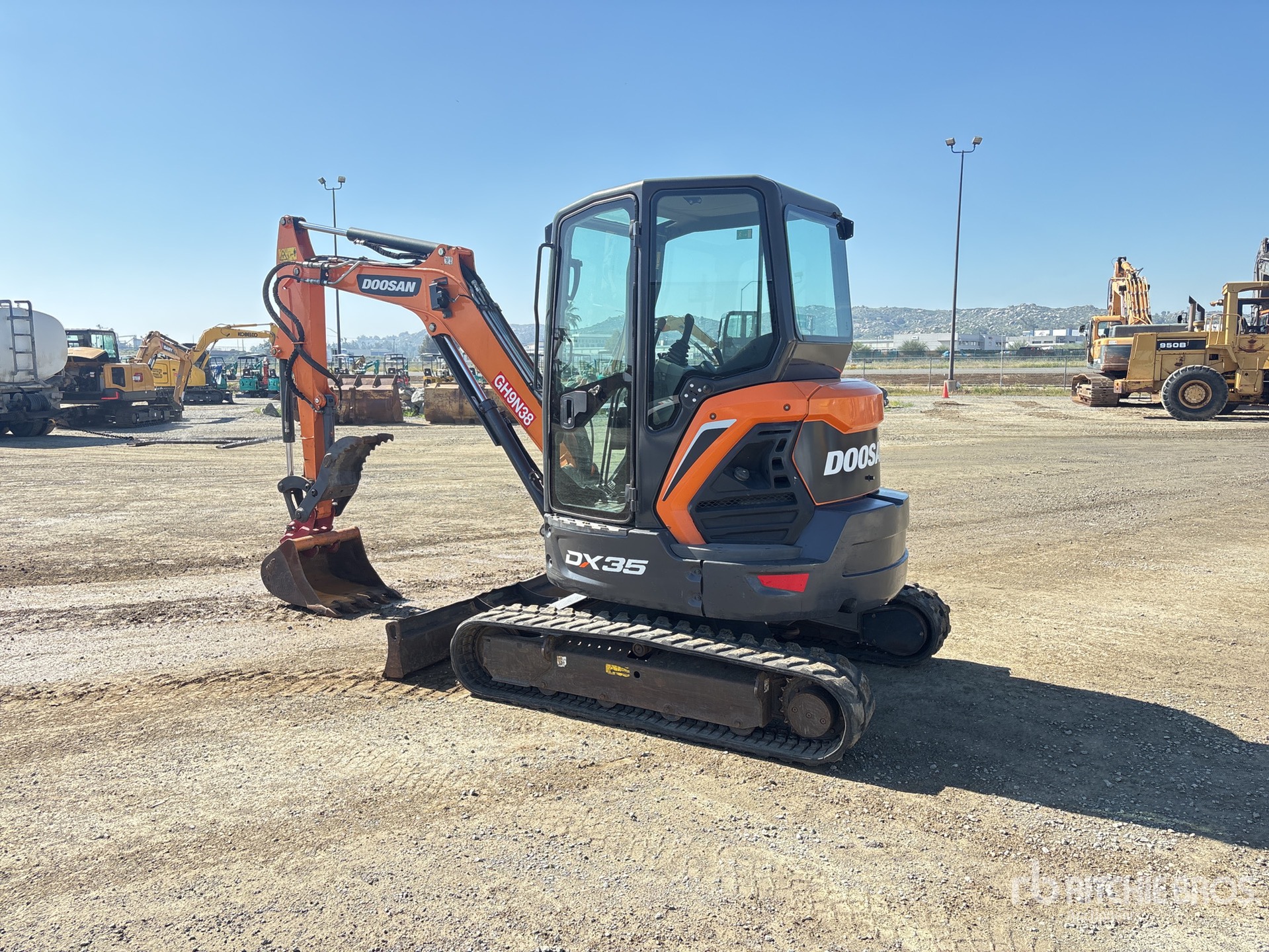 General Appearance with Picture, Left Rear Corner