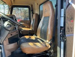 Cab with Seats/armrests