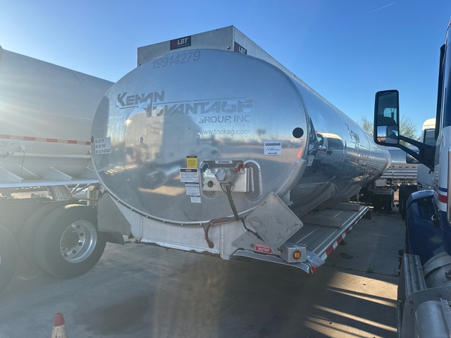 2023 LBT DOT406 9500 gal T/A Tanker Trailer (Inoperable)