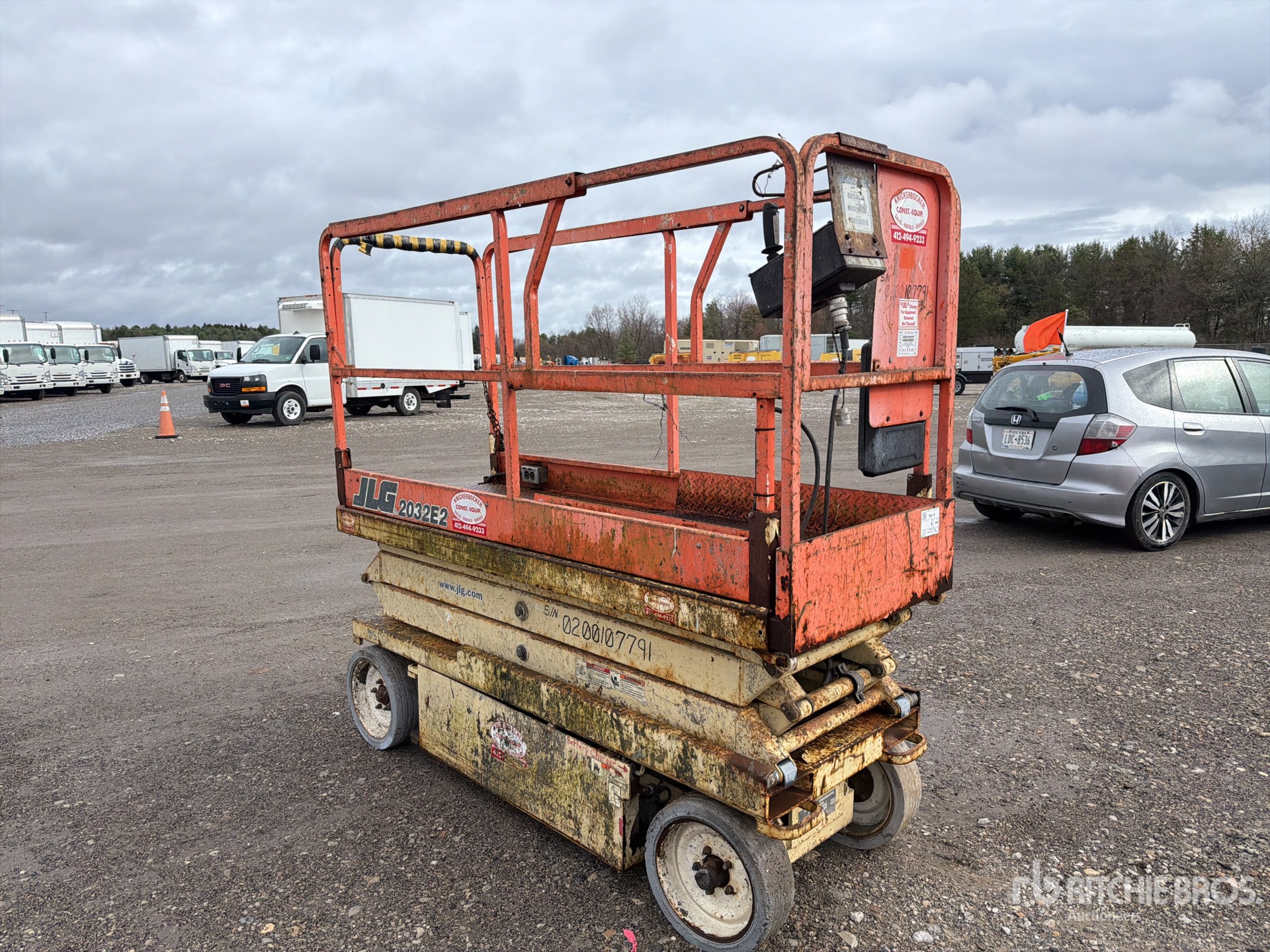 General Appearance with Picture, Right Front Corner