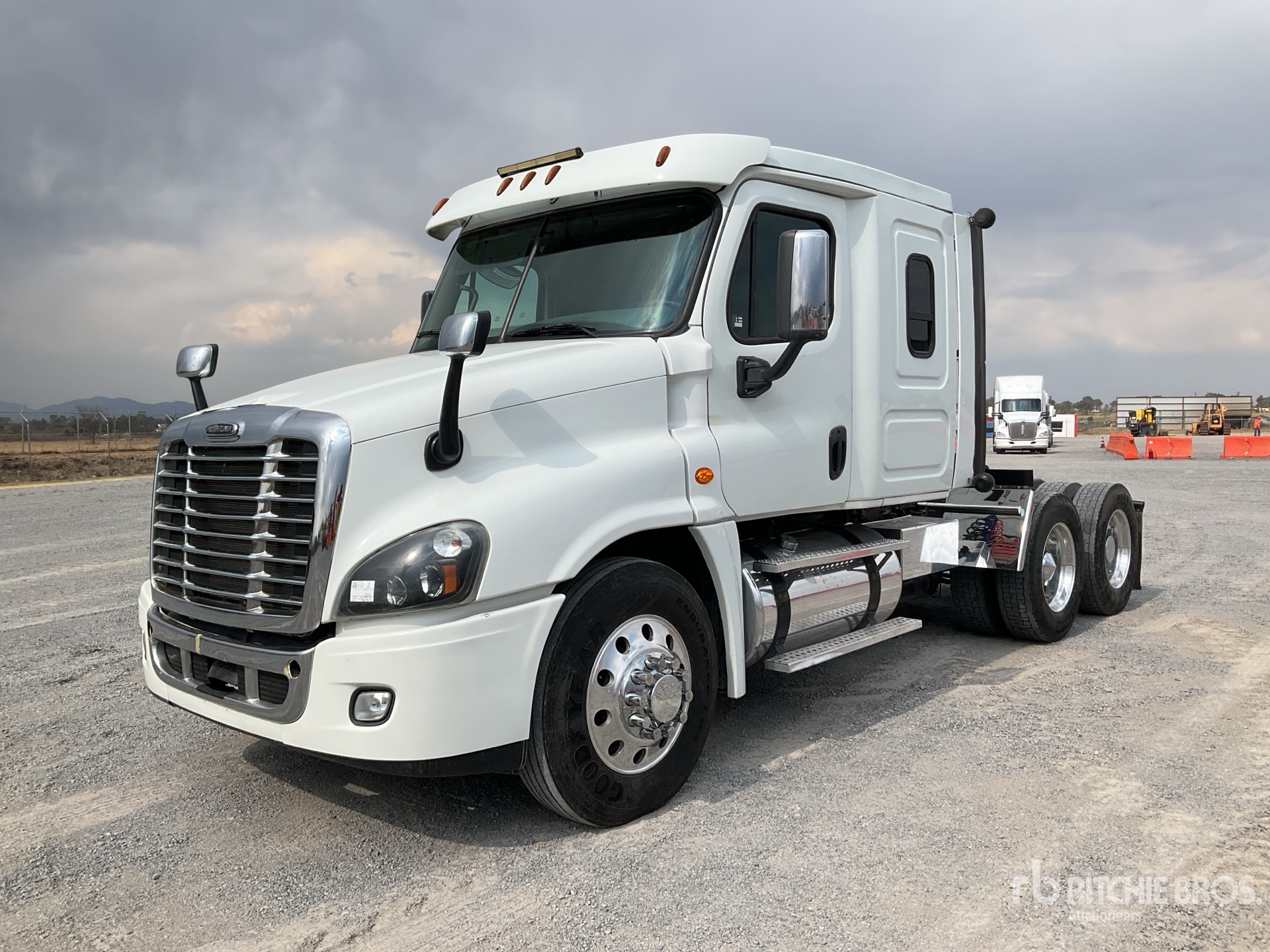 General Appearance with Featured Photo