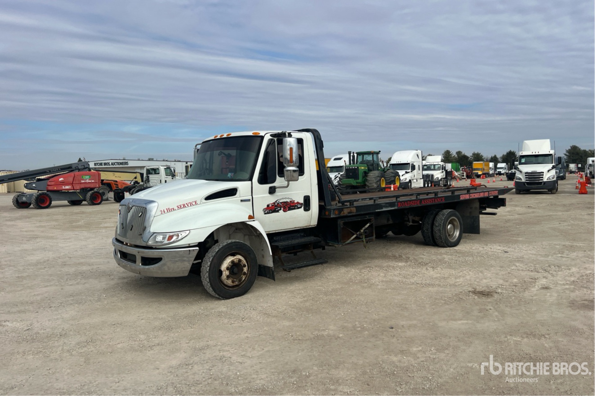 General Appearance with Picture, Left Front Corner