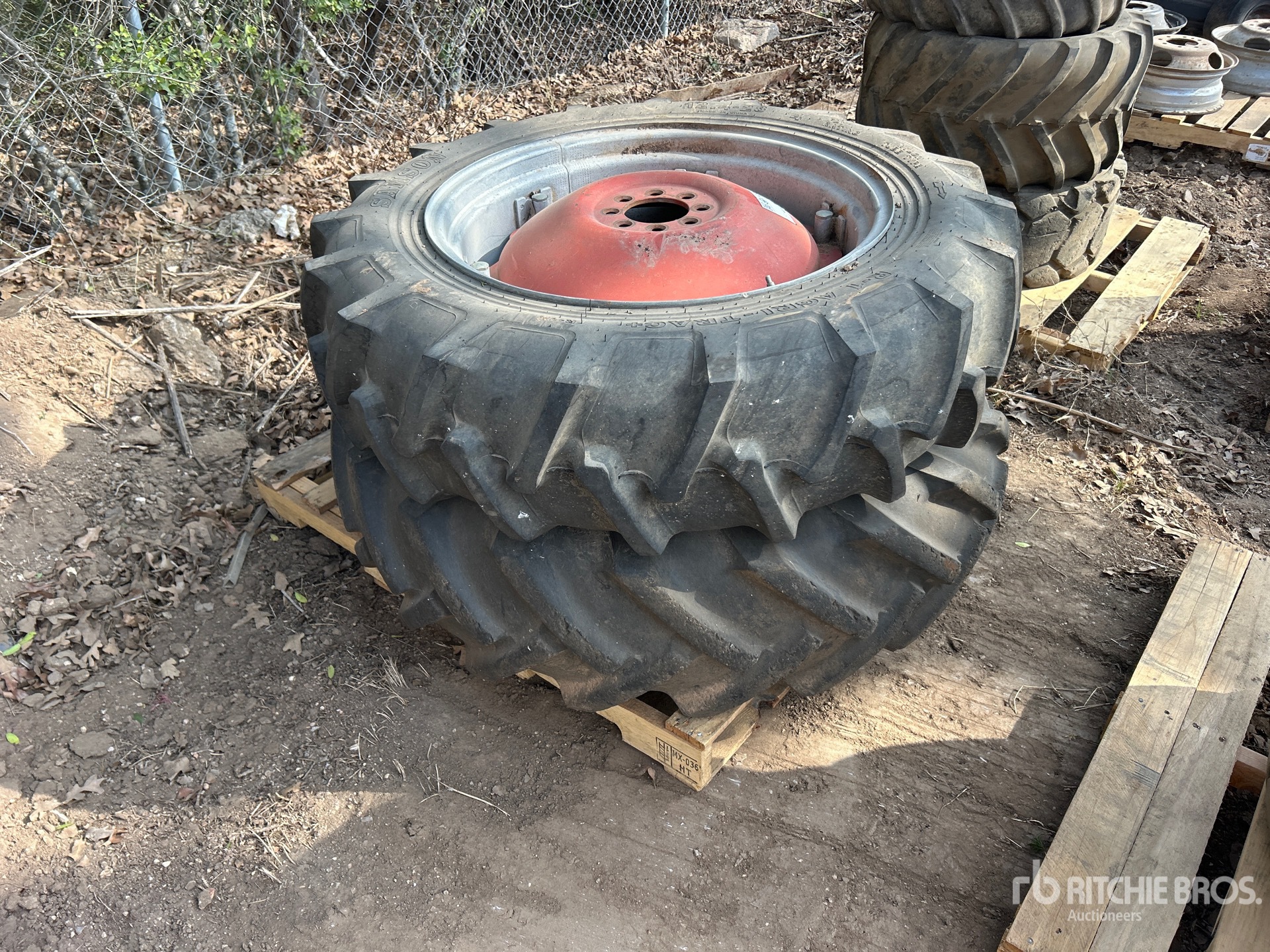 General Appearance with Foto, angolo anteriore destro