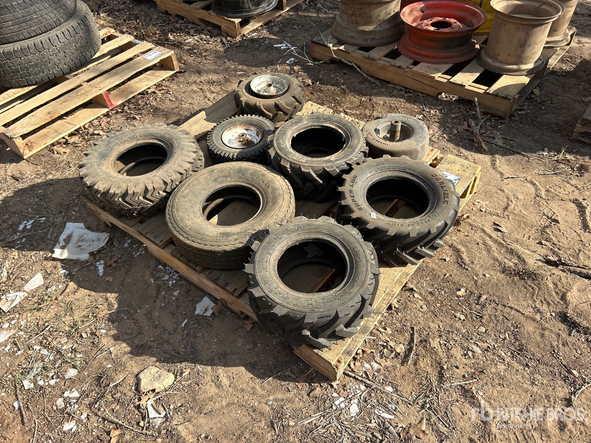 General Appearance with Foto, angolo anteriore sinistro