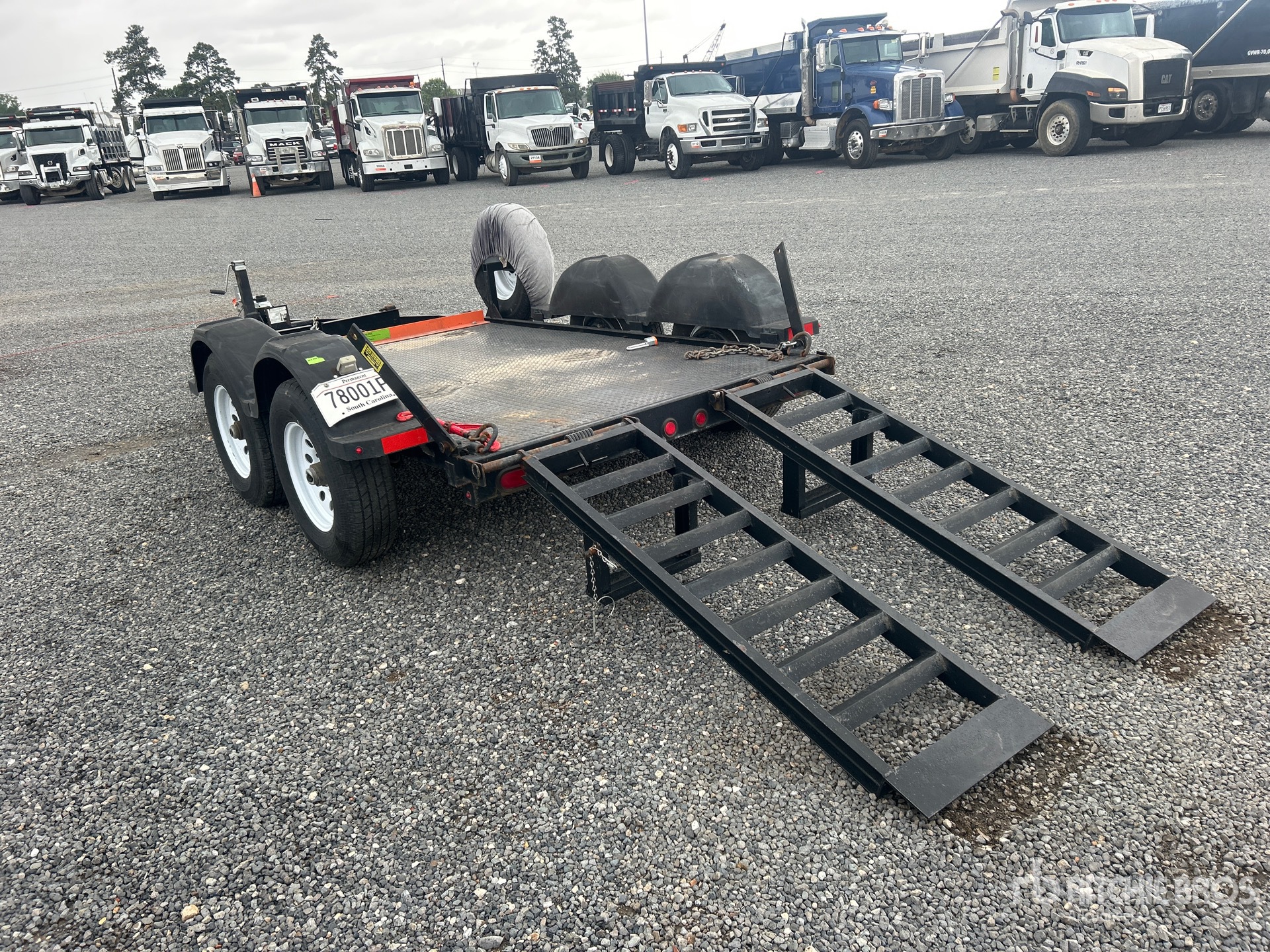 General Appearance with Bild, Ecke hinten links