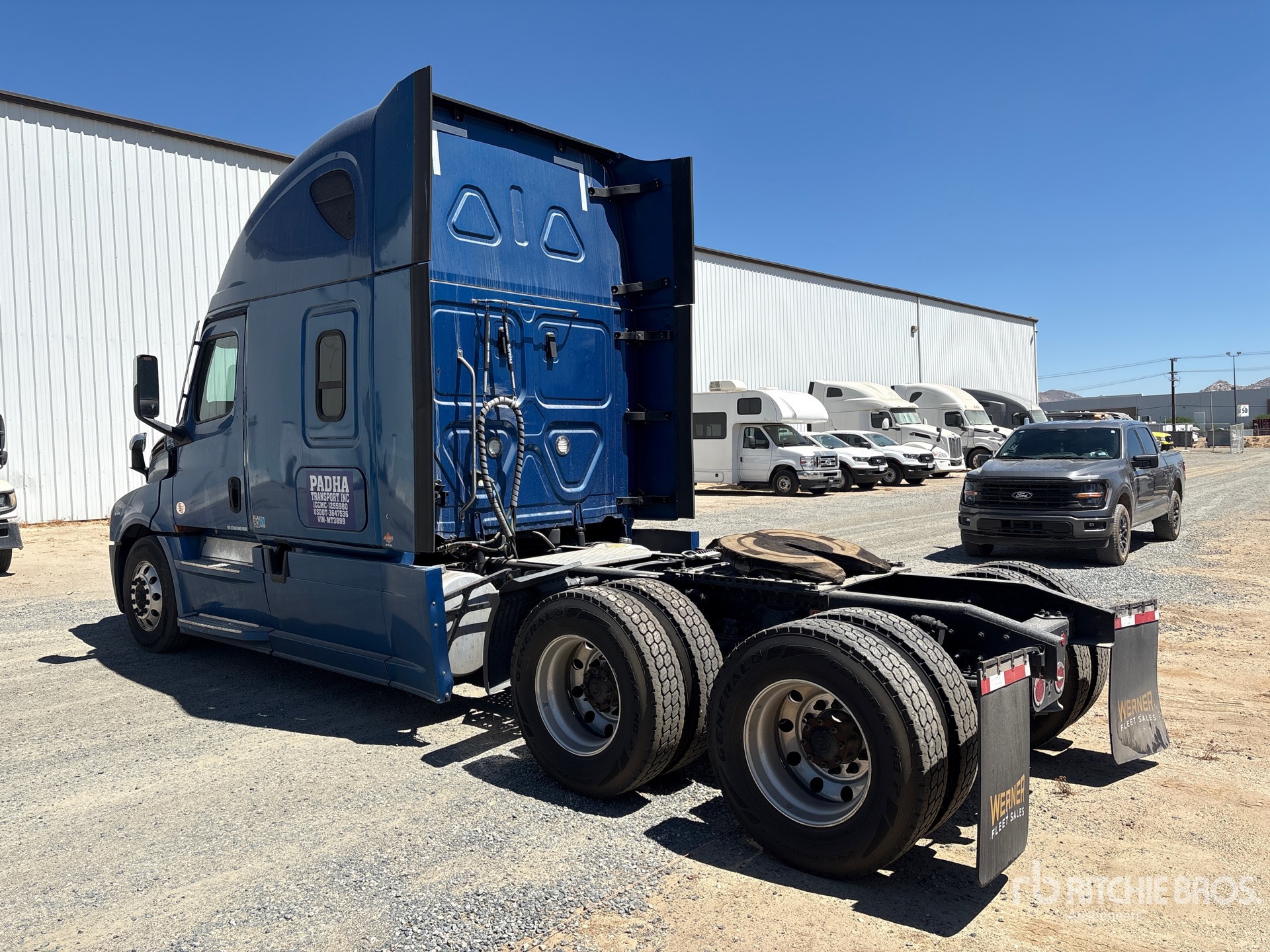 2022 Freightliner CASCADIA 126