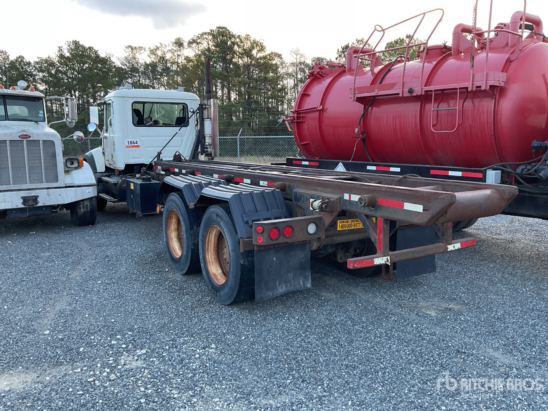 General Appearance with Foto, angolo posteriore sinistro