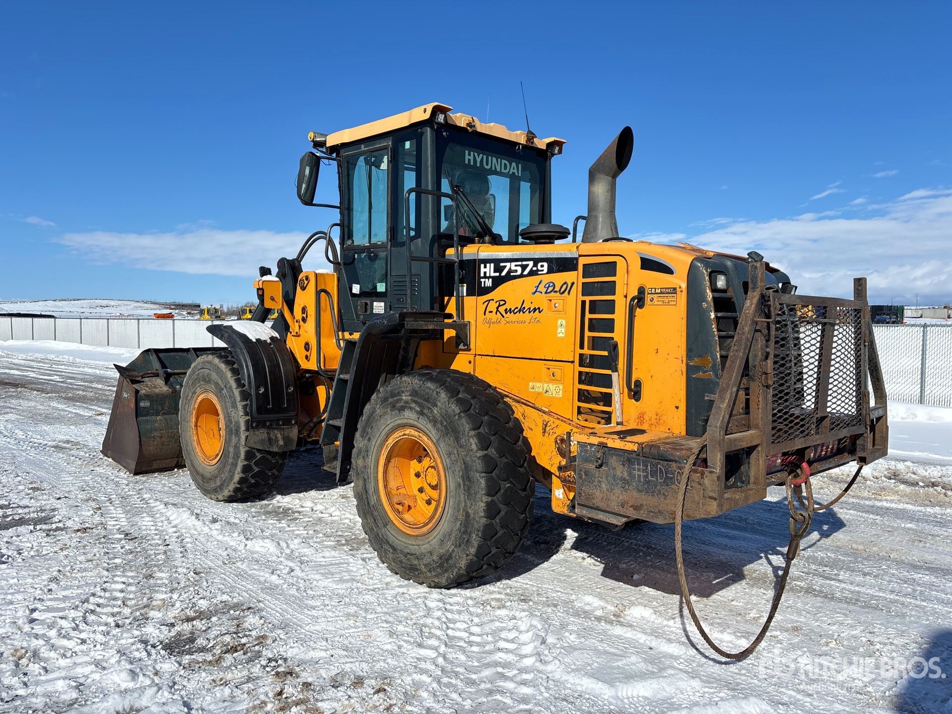 General Appearance with Foto, angolo posteriore sinistro