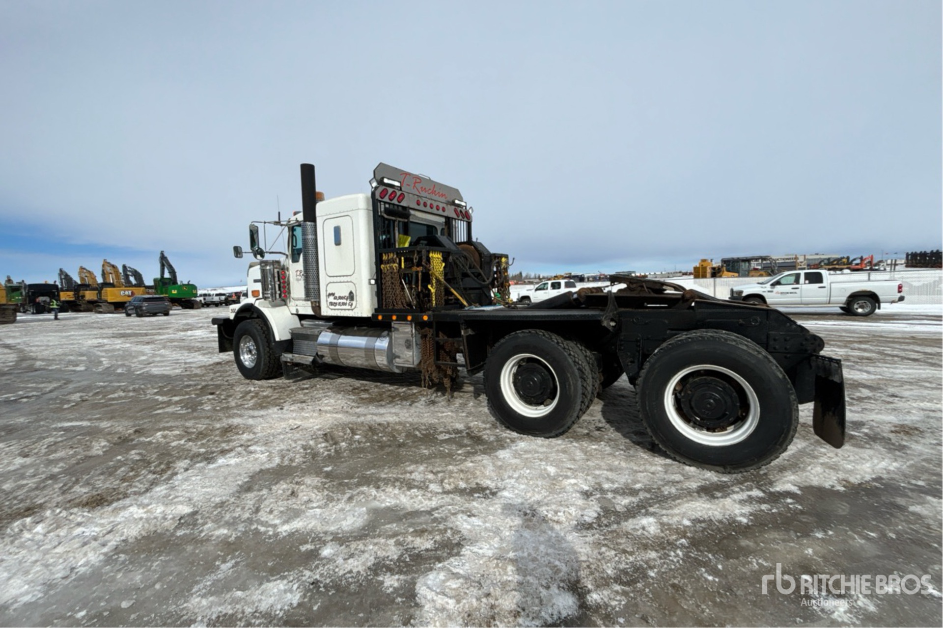 General Appearance with Foto, angolo posteriore sinistro