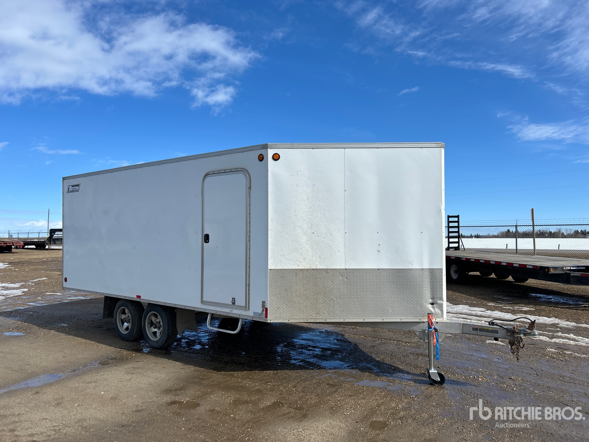 Aspect général with Image, coin avant droit