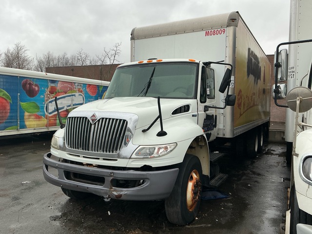 2009 International Box Truck