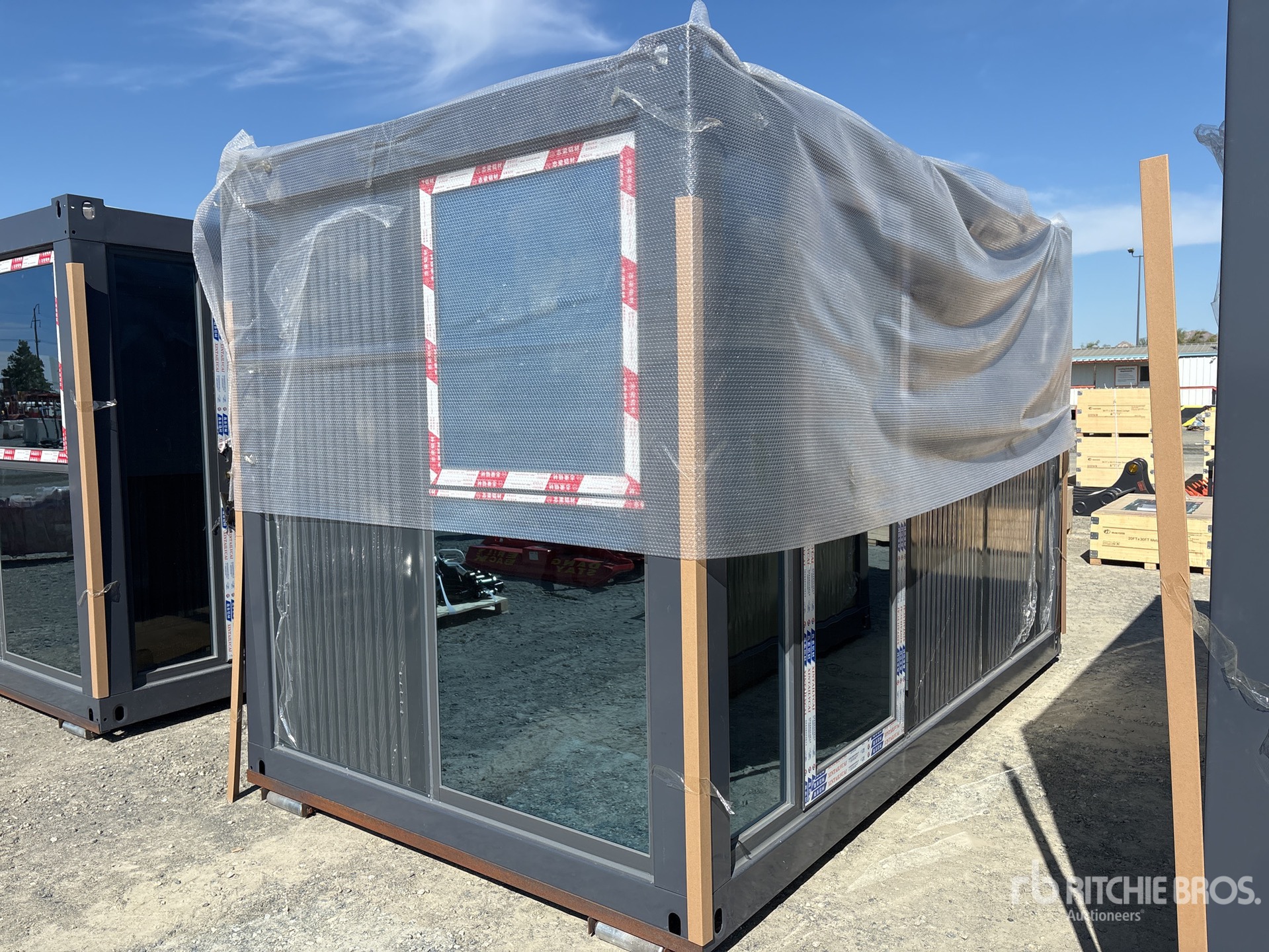 General Appearance with Picture, Left Front Corner