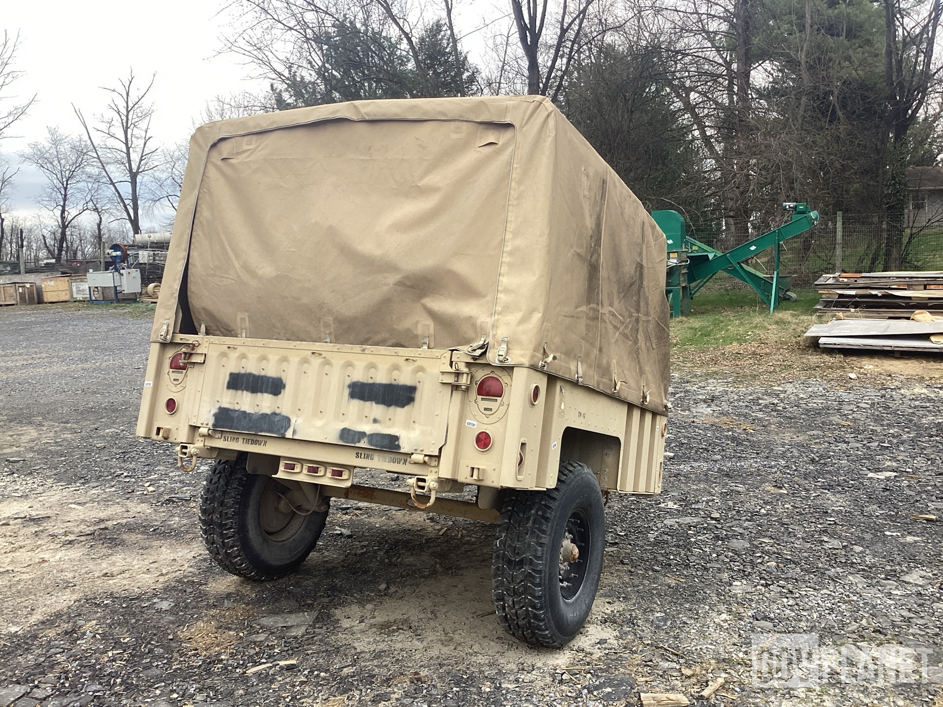 General Appearance with Picture, Right Rear Corner