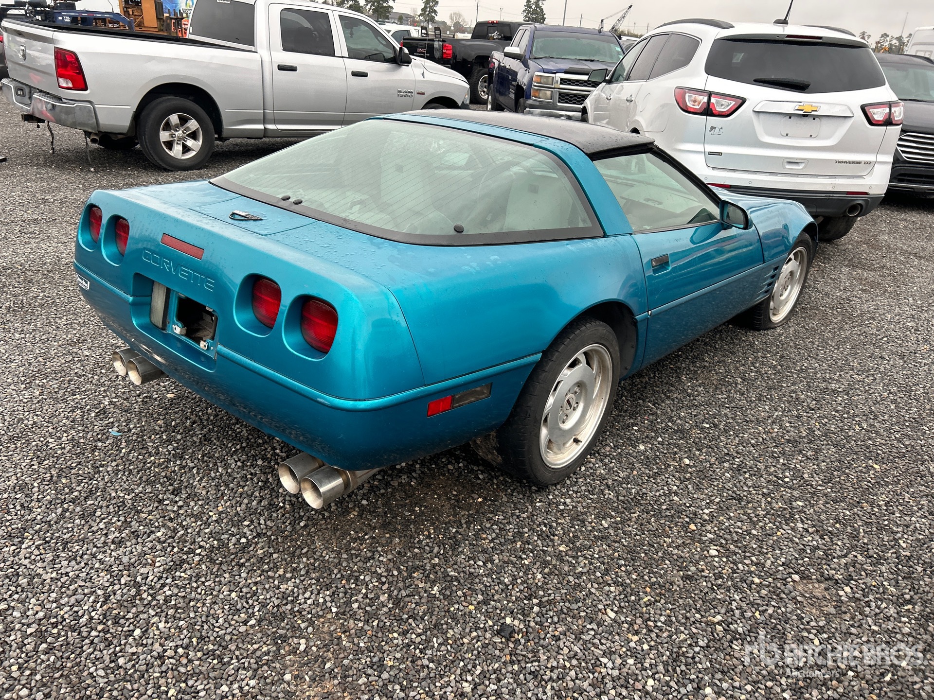 General Appearance with Picture, Right Rear Corner