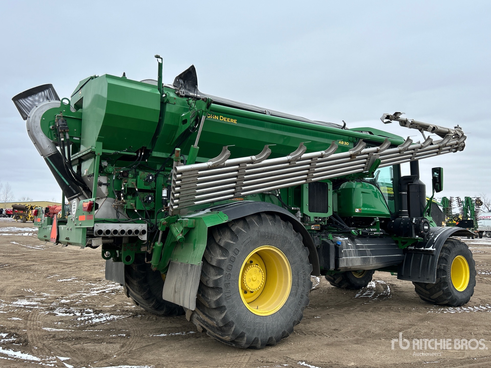 General Appearance with Bild, Ecke hinten rechts