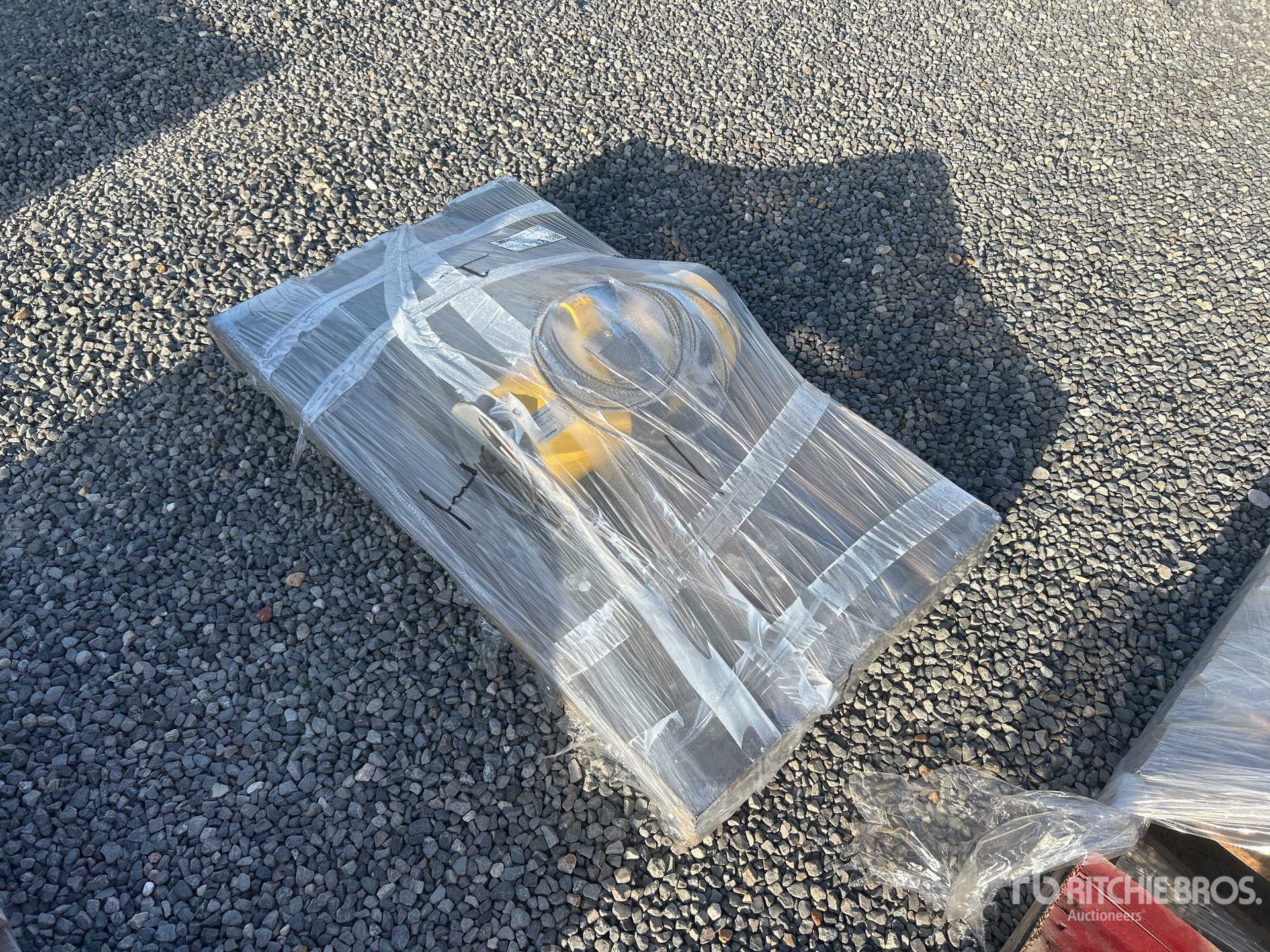 General Appearance with Foto, angolo anteriore sinistro