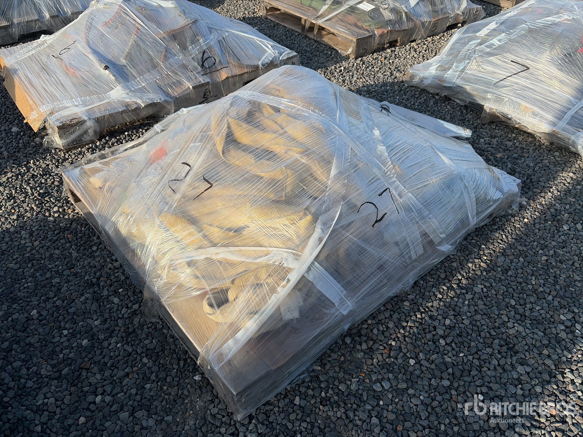 General Appearance with Foto, angolo anteriore sinistro