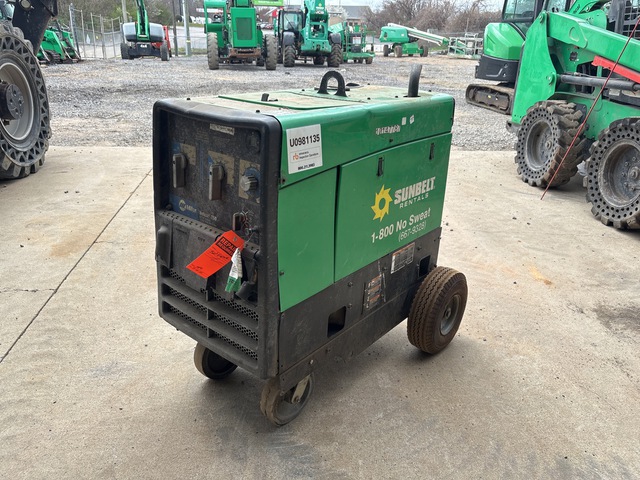 2019 Miller Bobcat 250 275 A Mobile Multi-Process Engine Driven Welder (Inoperable)