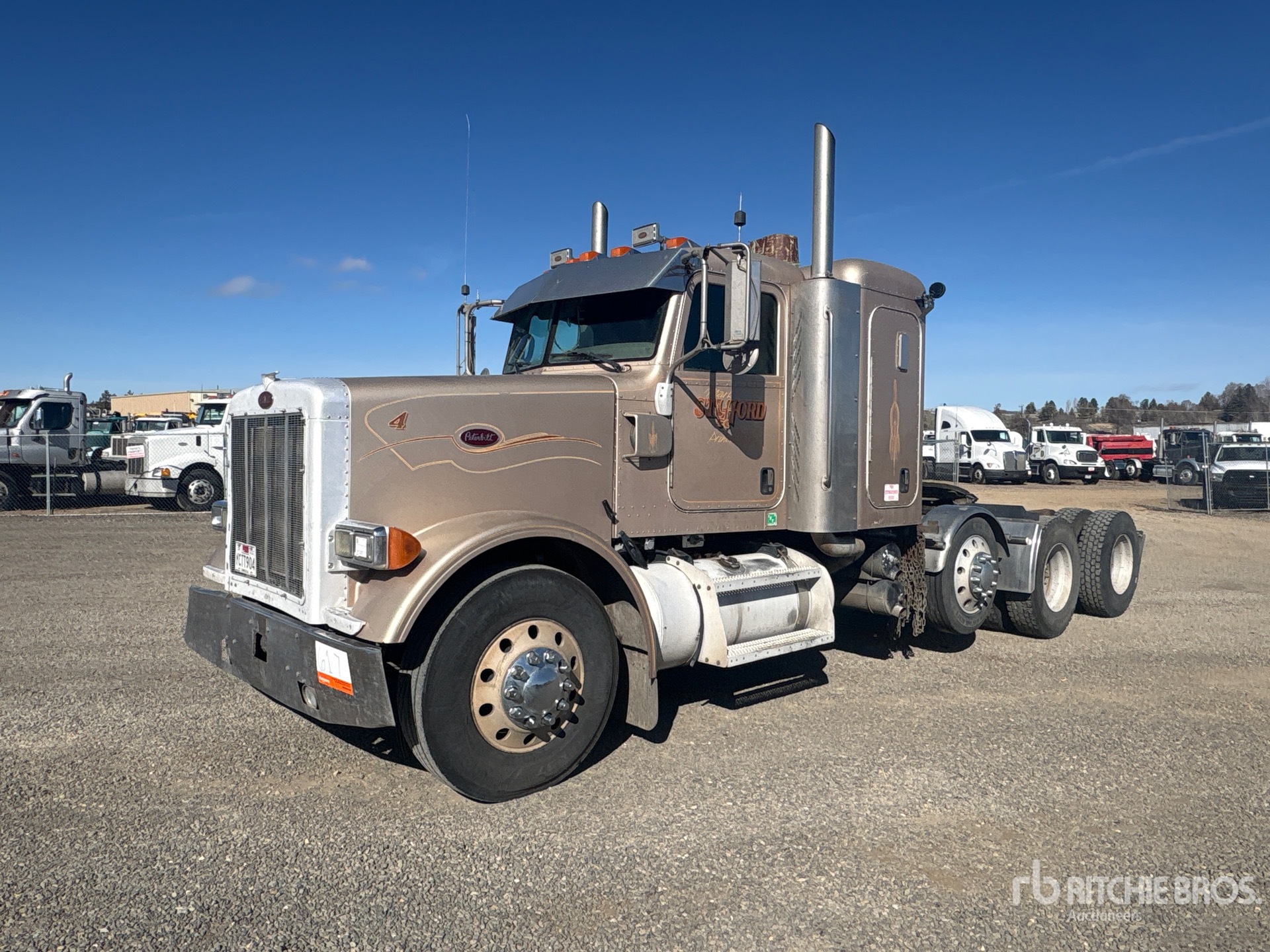 General Appearance with Picture, Left Front Corner