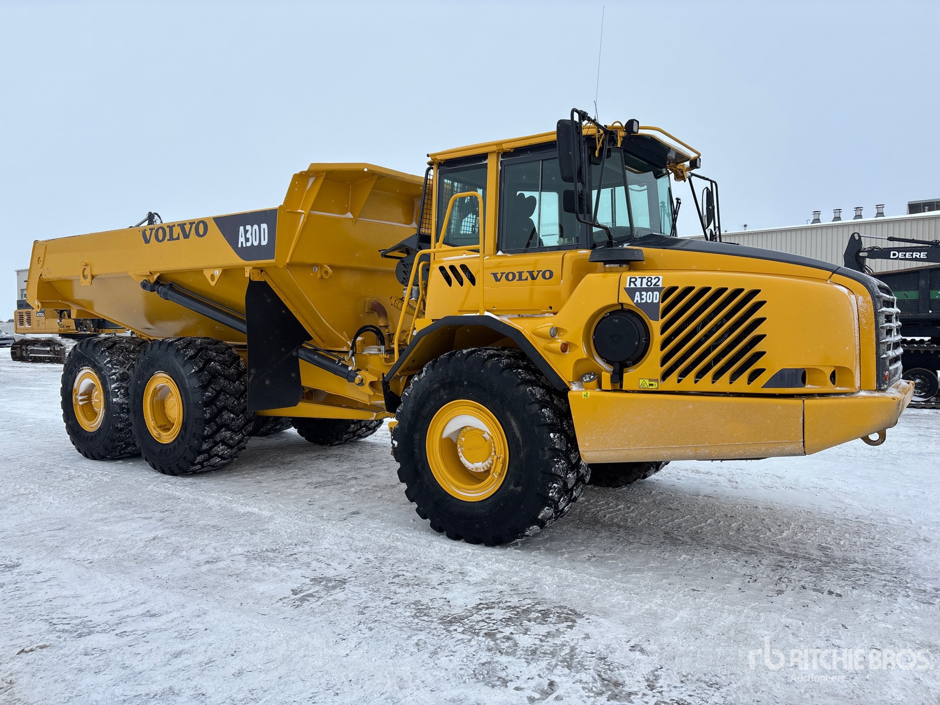 General Appearance with Picture, Right Front Corner